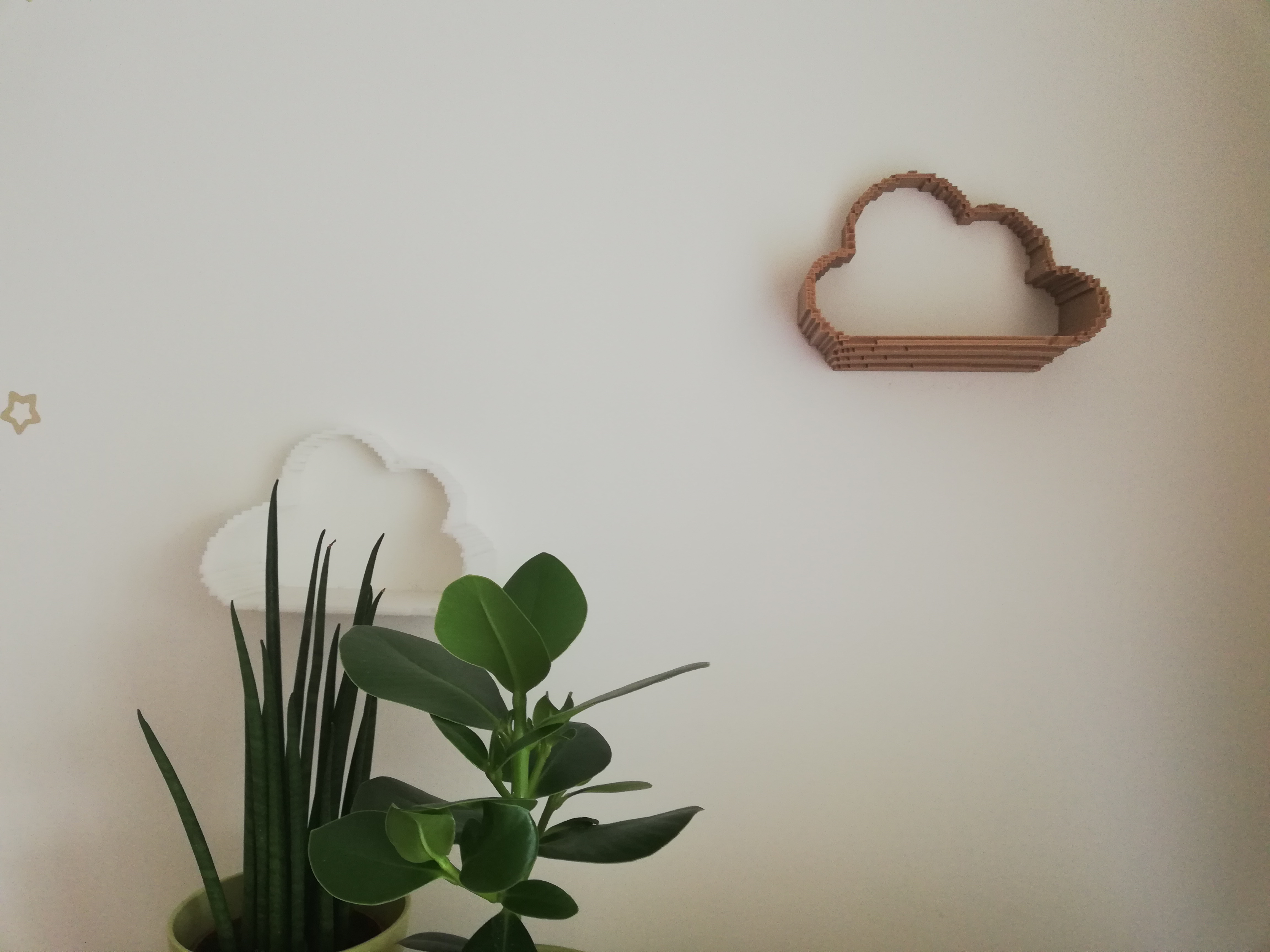 Voxel Cloud Shelf with invisible Mounting Plate