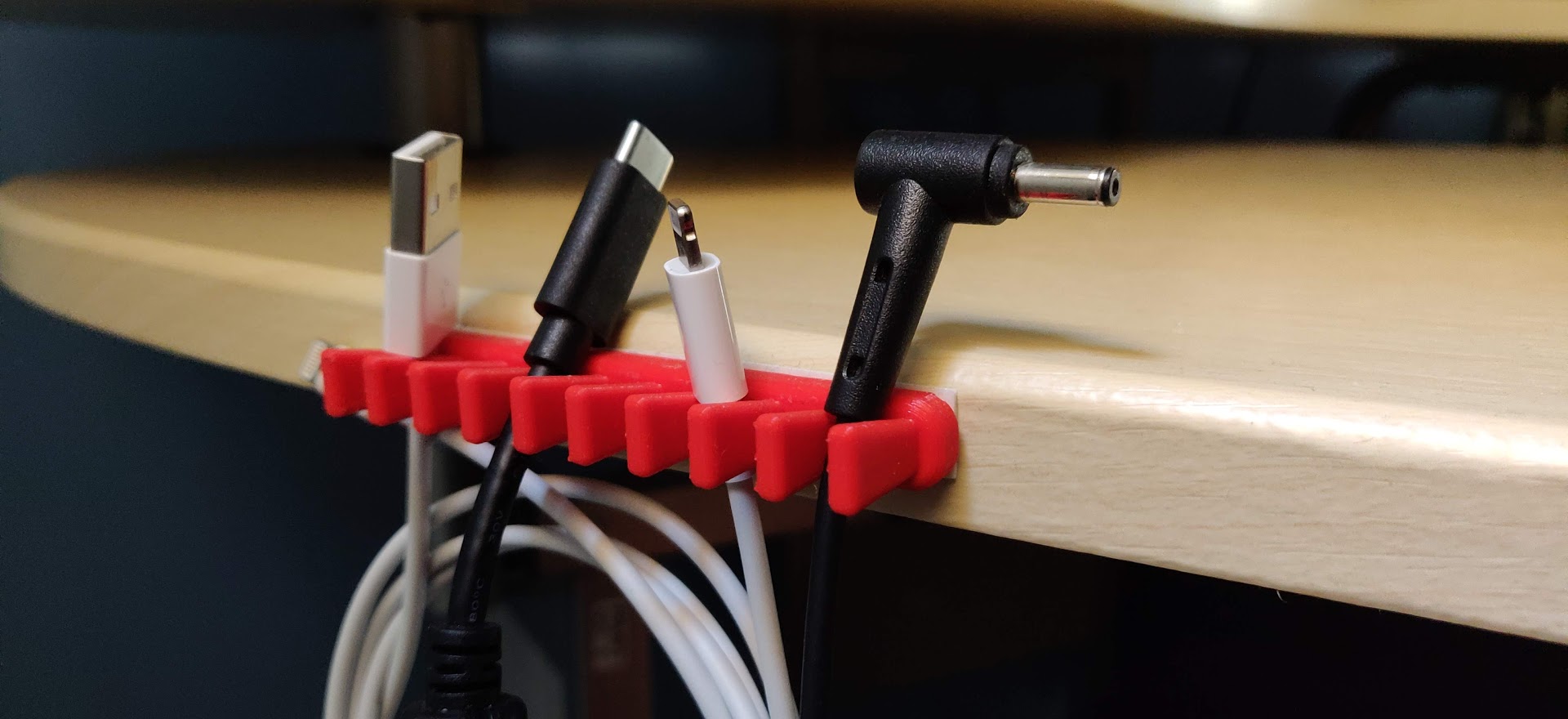 adhesive cable clamp (organizer)