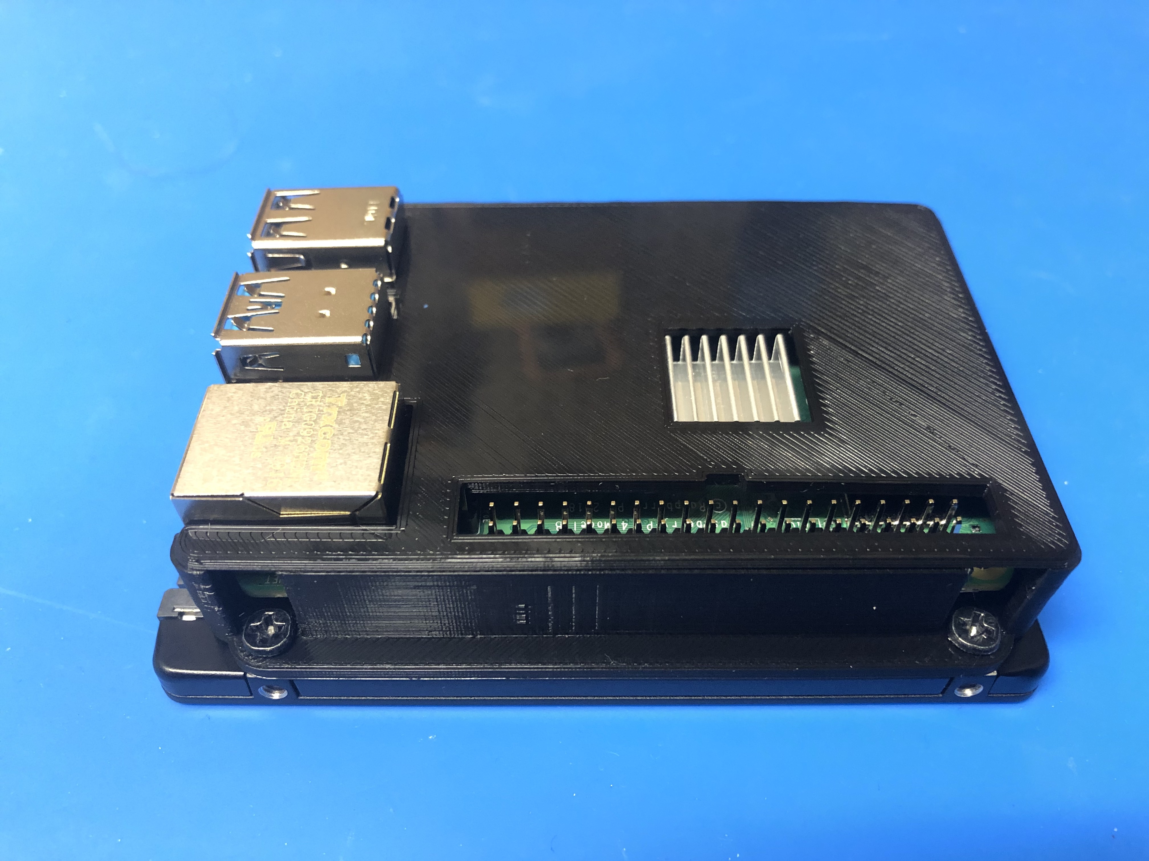 Raspberry Pi 4 SSD Case