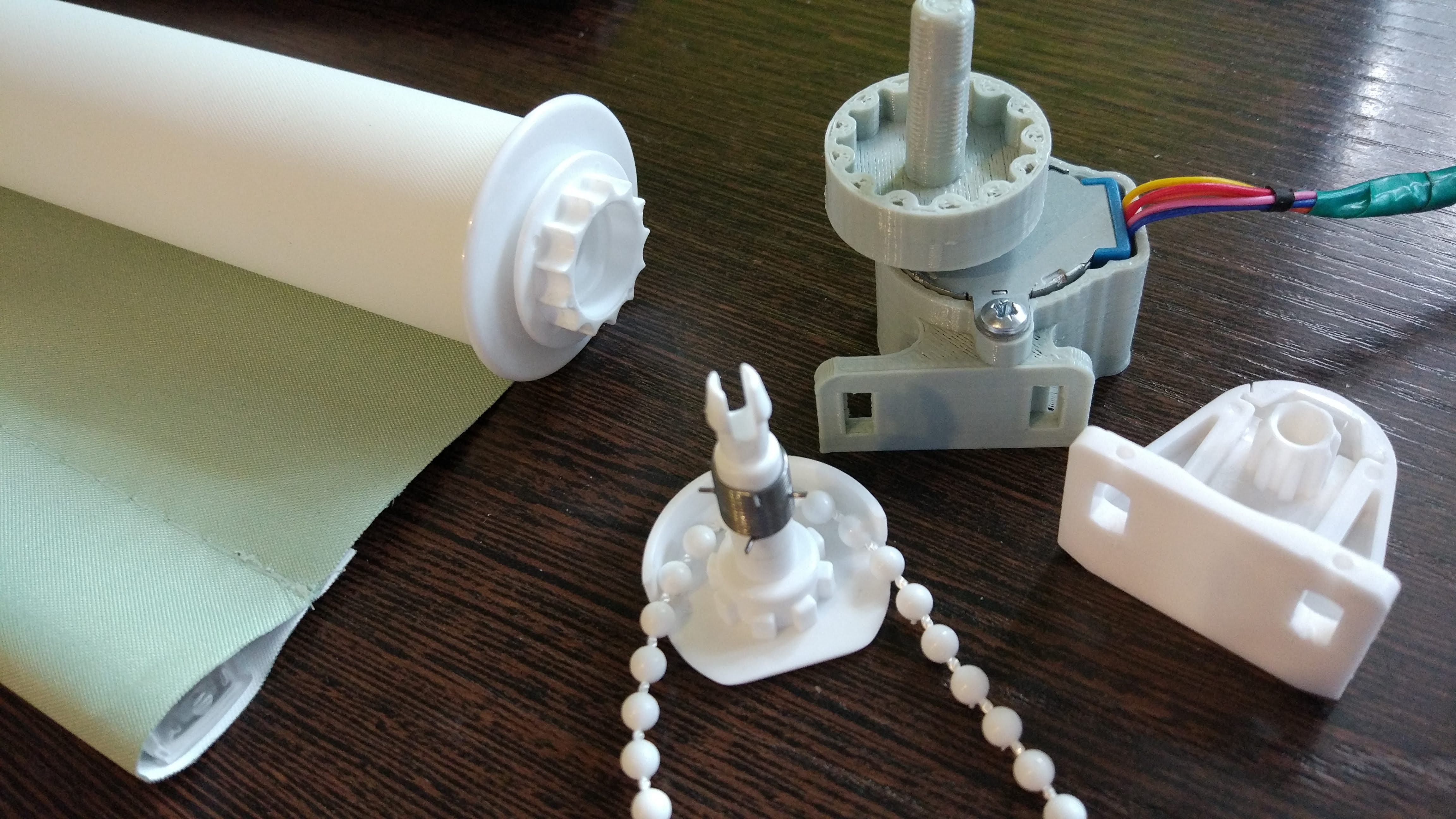 Motorized roller blinds (Leroy Merlin version)