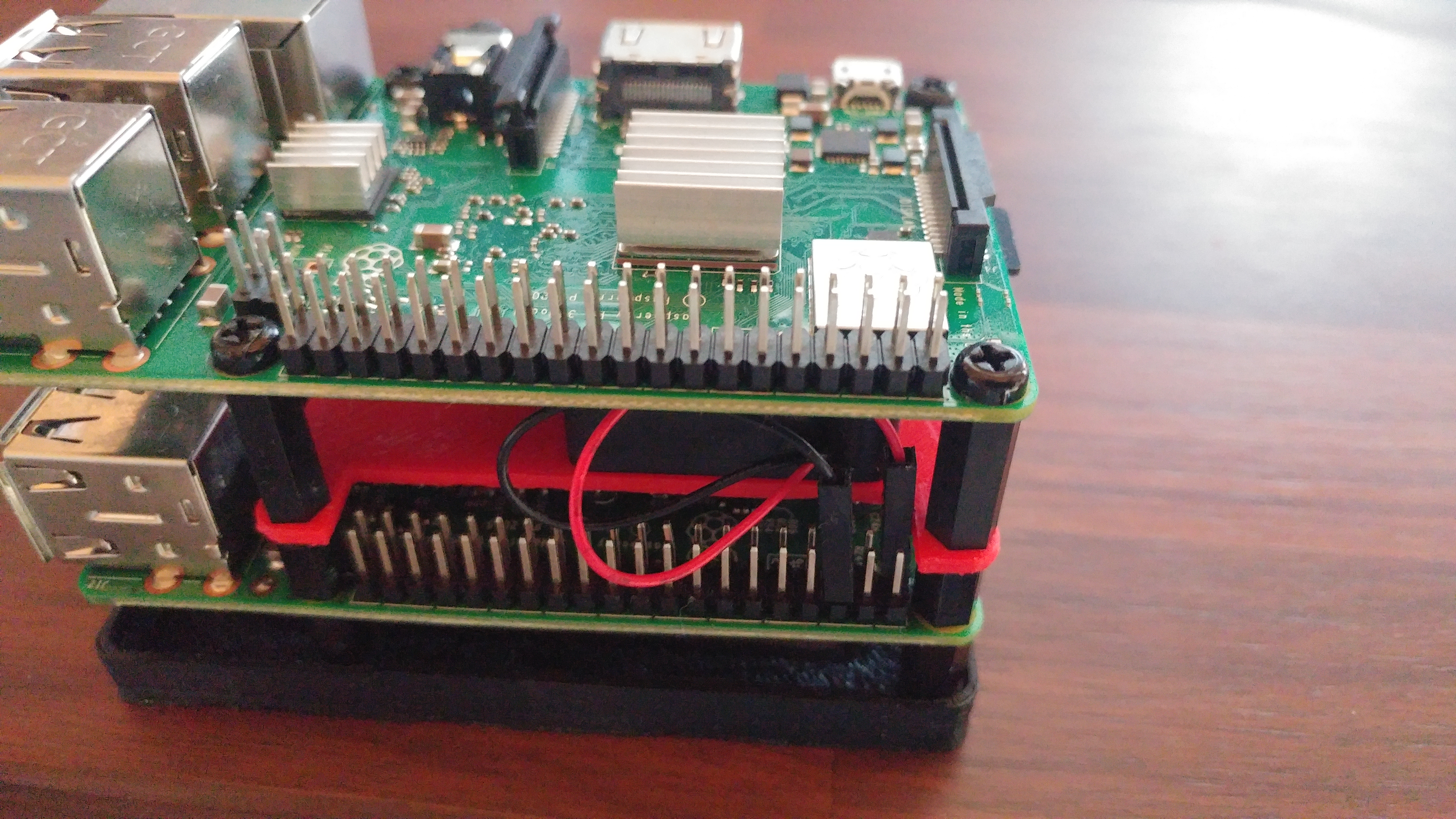 Raspberry Pi fan shield (stackable)