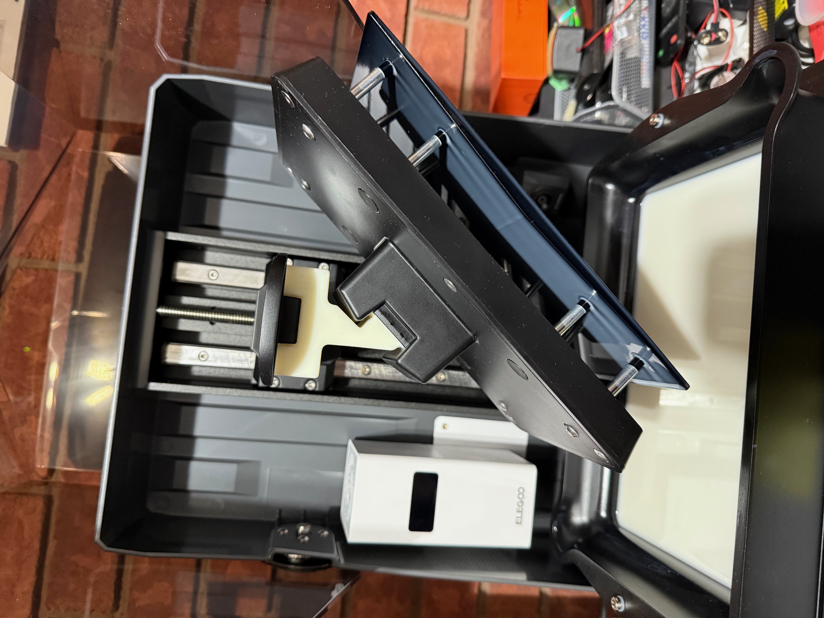 Saturn 4 Ultra dripping mount