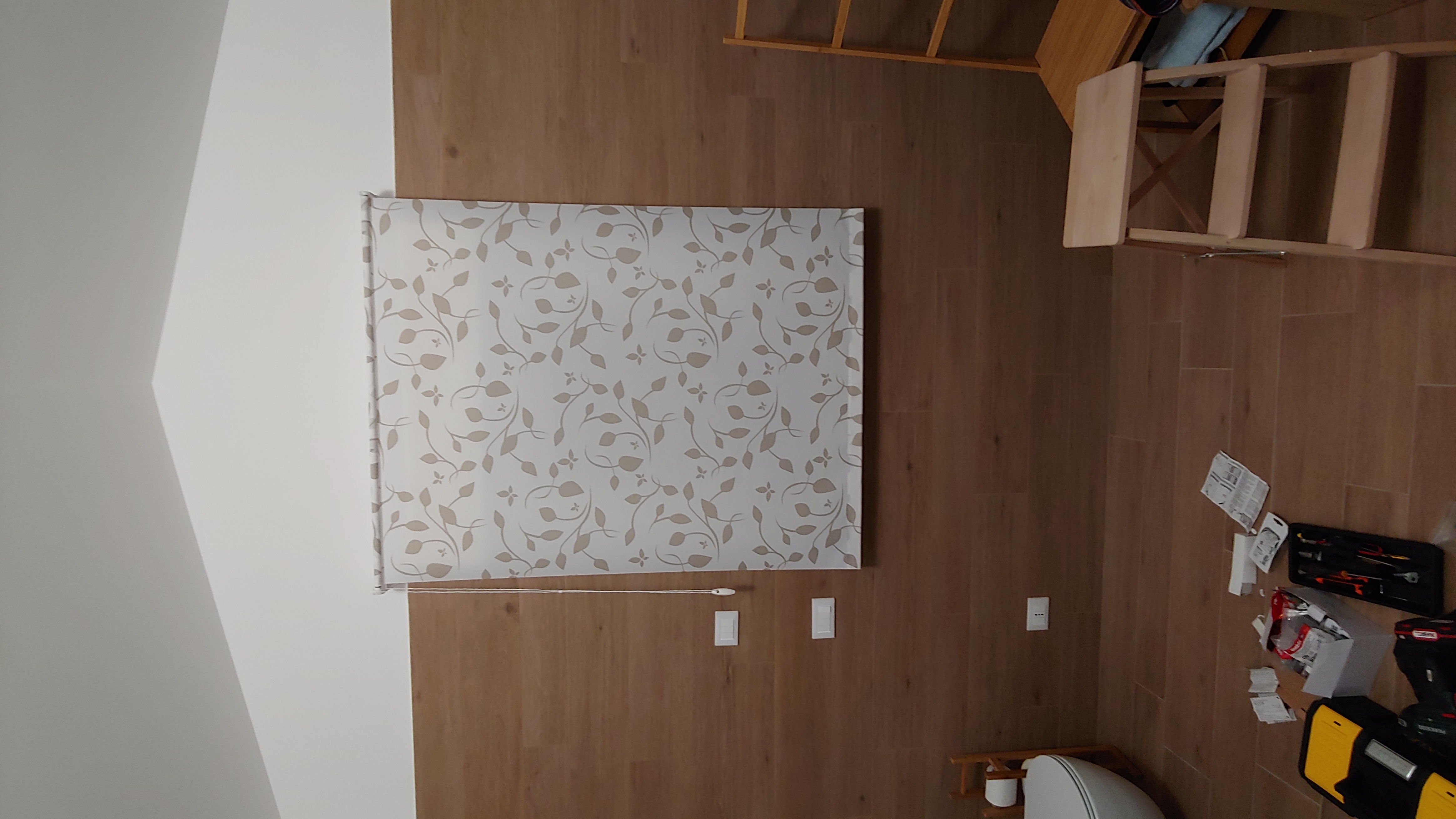 Extended Gardinia roller blind bracket