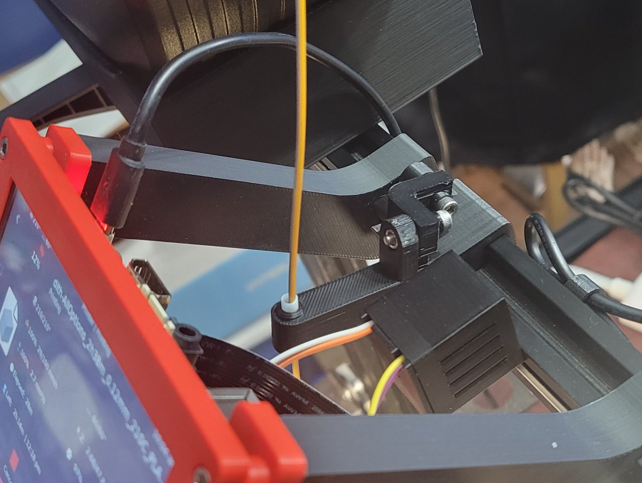 [v2 Update: 2023.02.15] Ender 3 / Pro / v2 Direct Drive Swivel Filament Guide