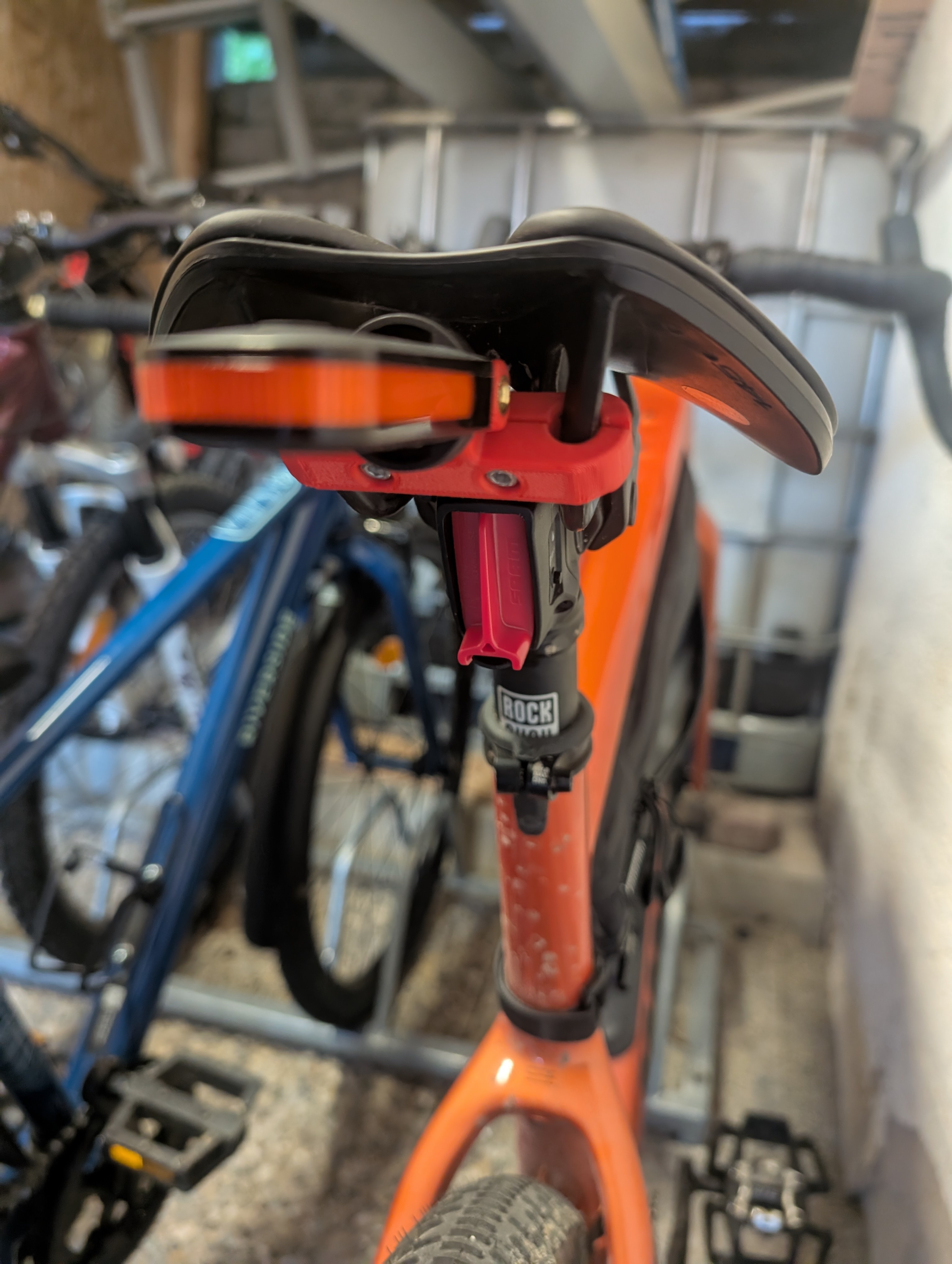 Ravemen CL01 Pro Mount for slammed saddles (Propain Terrel CF / Selle Italia Model X)