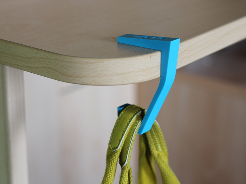 BAG HANGER
