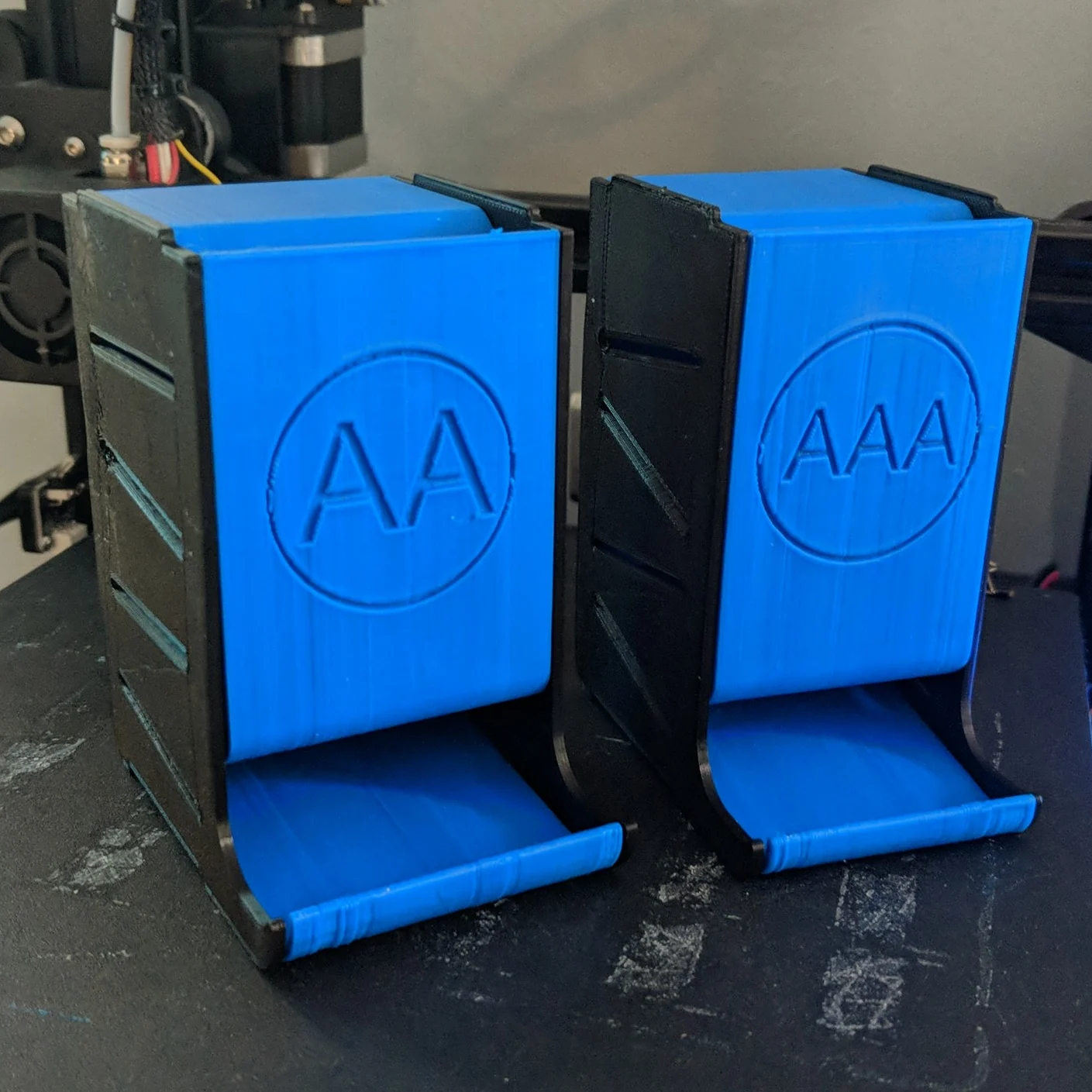 Improved Battery Dispensers Snap Together