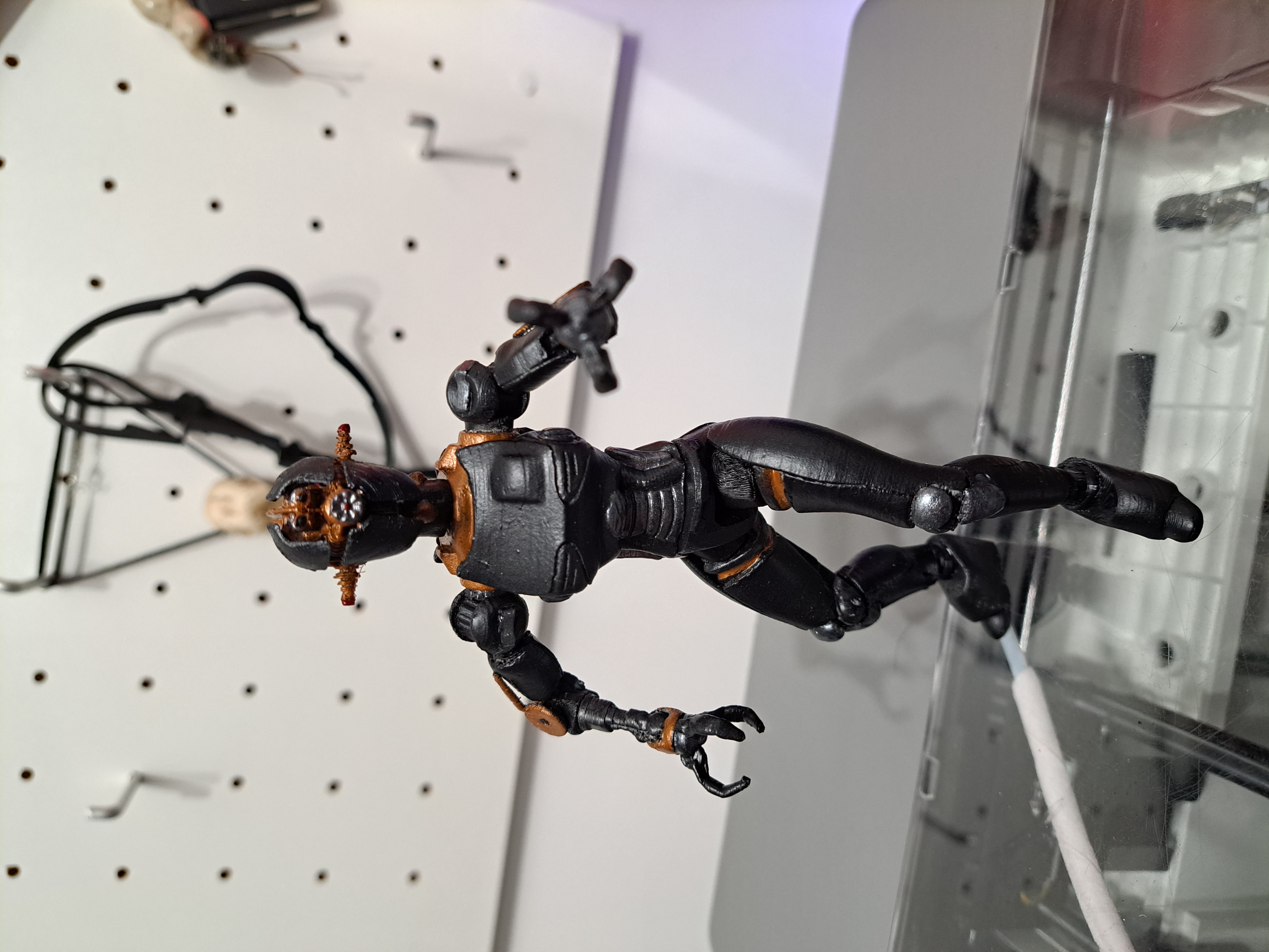 Assaultron Articulated Figure