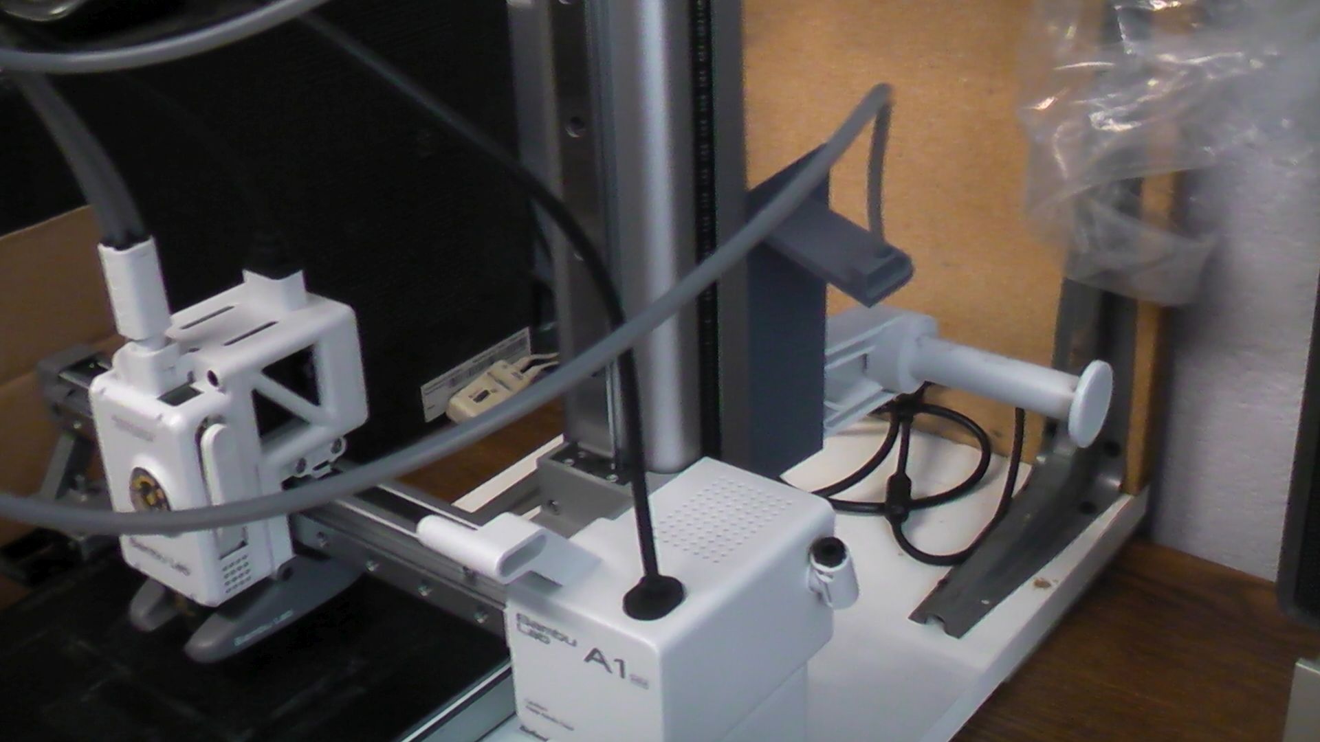 Bambu Lab A1 Mini nonmoving manual filament guide.
