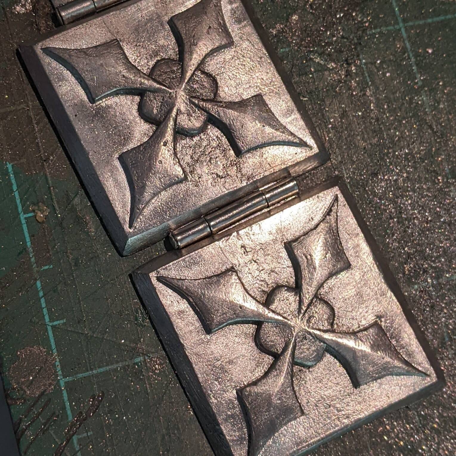 Crossbelt Plaques for Mastercrafted Wolf School Armour