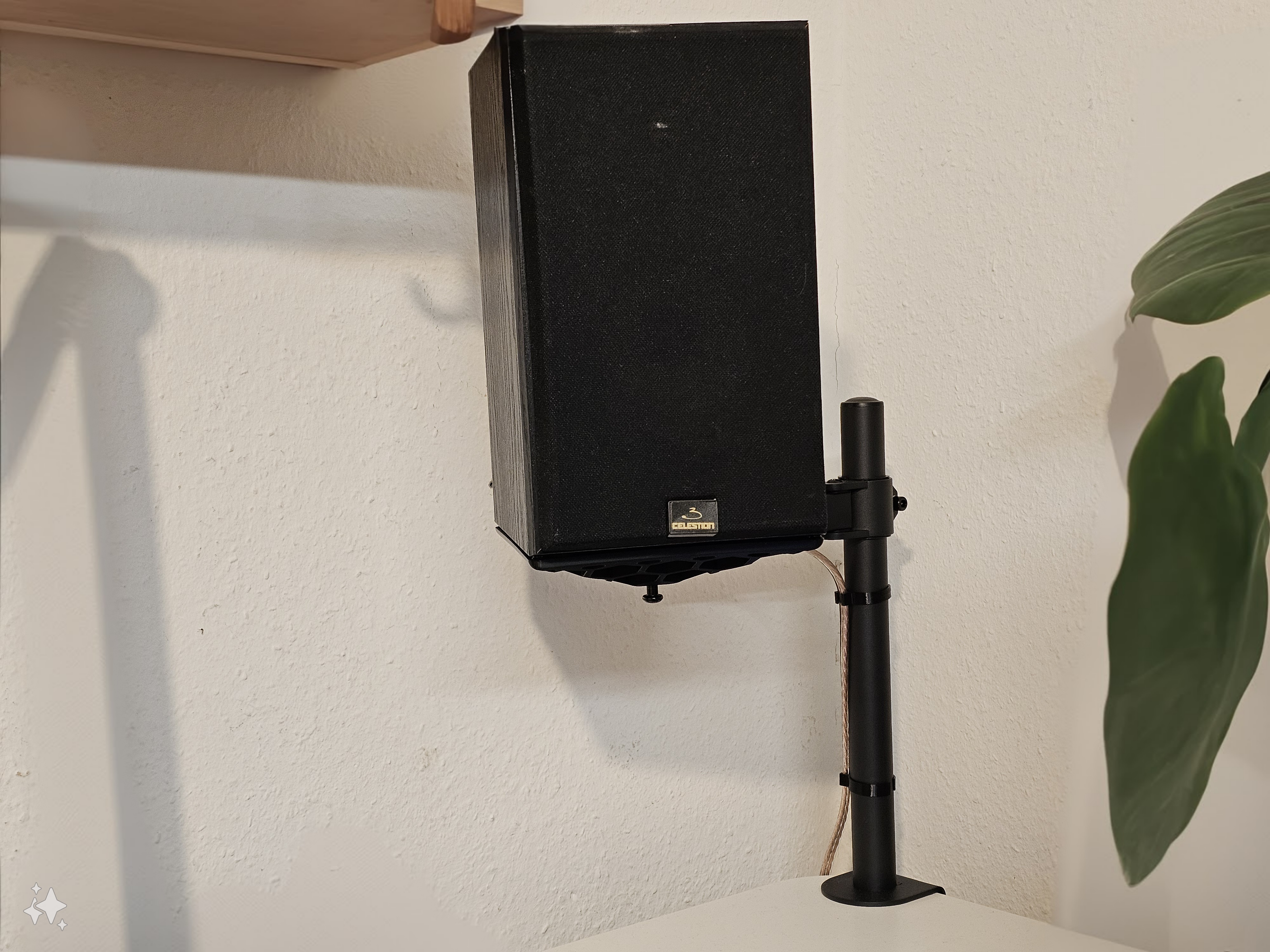 Studio Speaker / Monitor Desk Mount