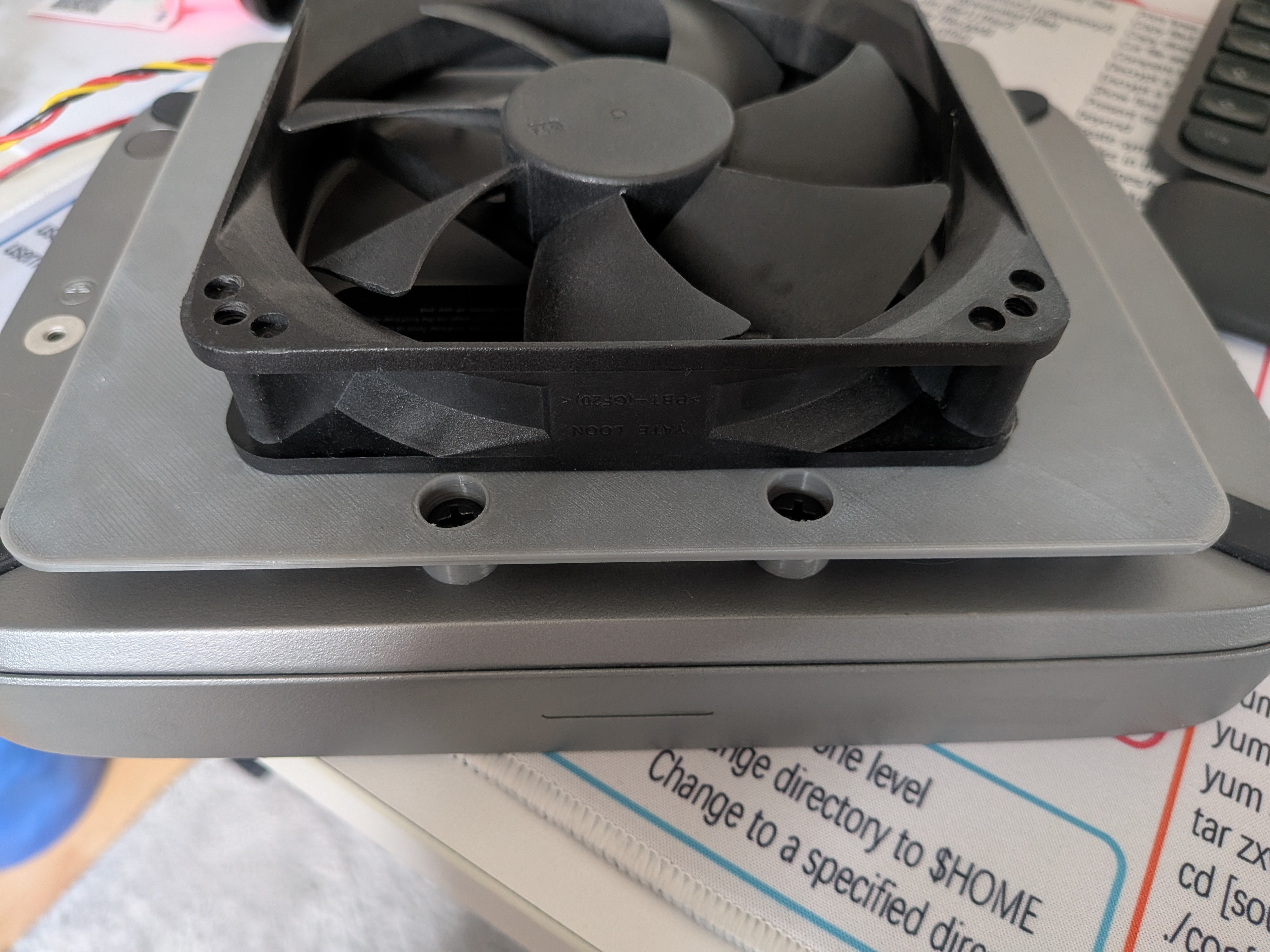 Halterung Lüfter EcoFlow PowerStream 800 Microinverter Kühler für 120mm Lüfter