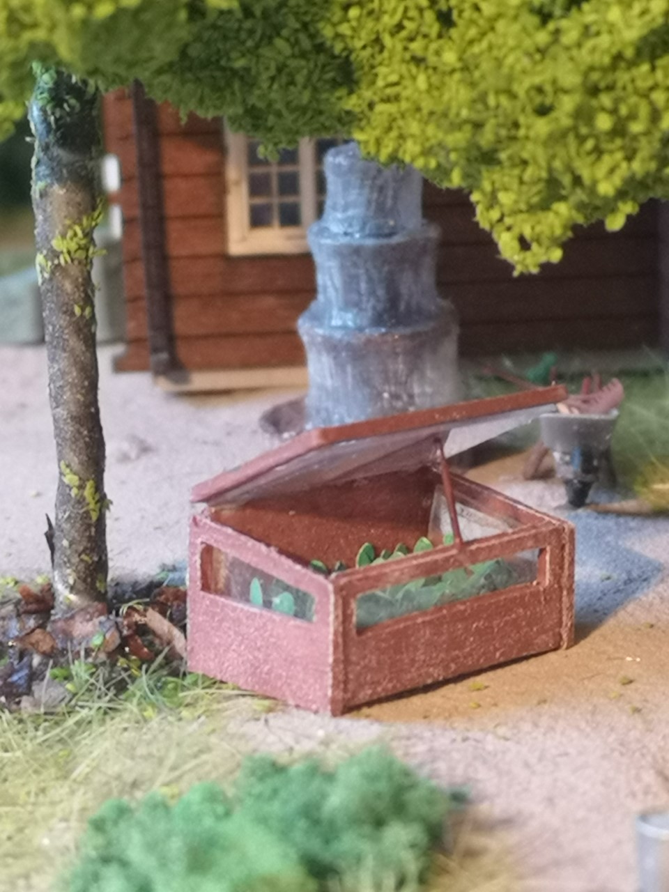 HO/H0 Scale Growing Box/ Greenhouse
