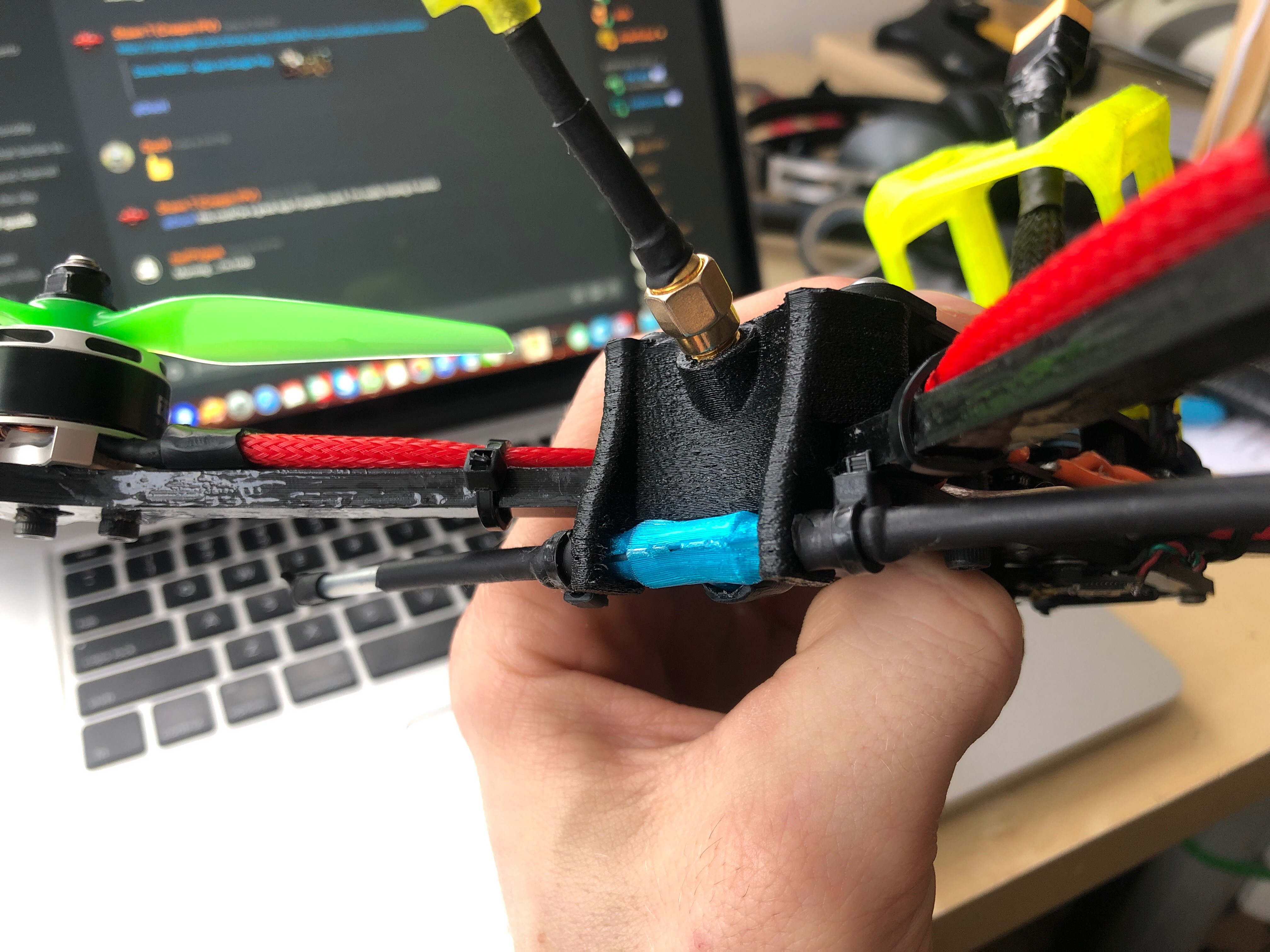 Cherrypicker antenna mount