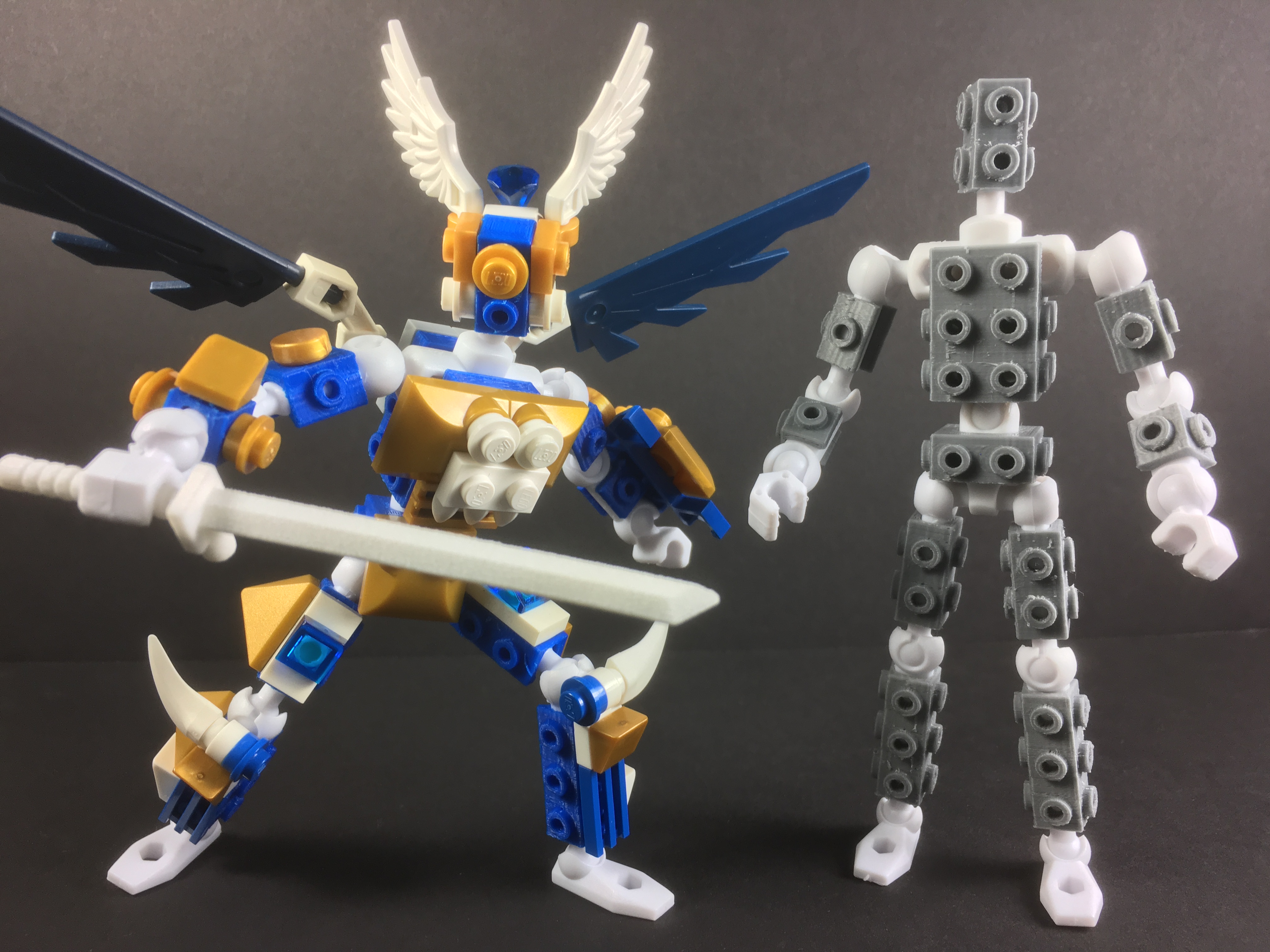 BriXleev adaptors for ModiBot Mo figure kit