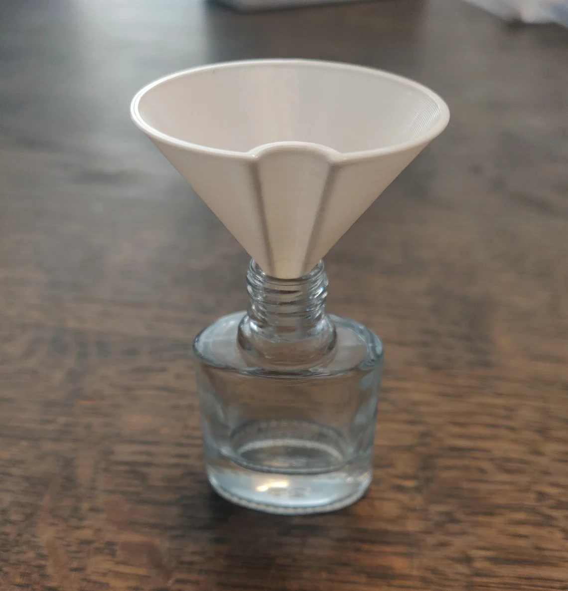 Small and simple funnel