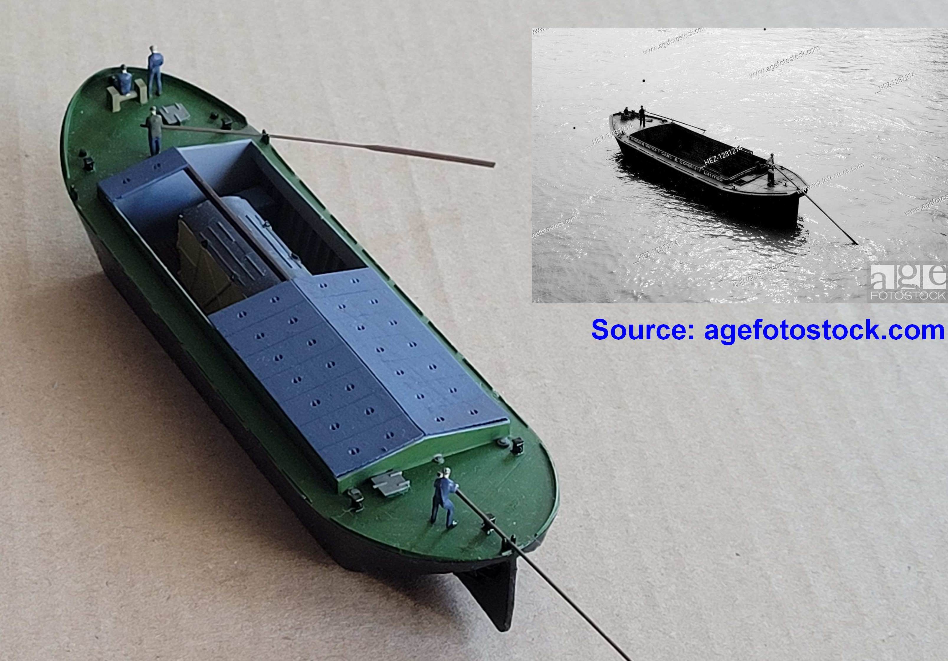 Thames River barge (1-148)