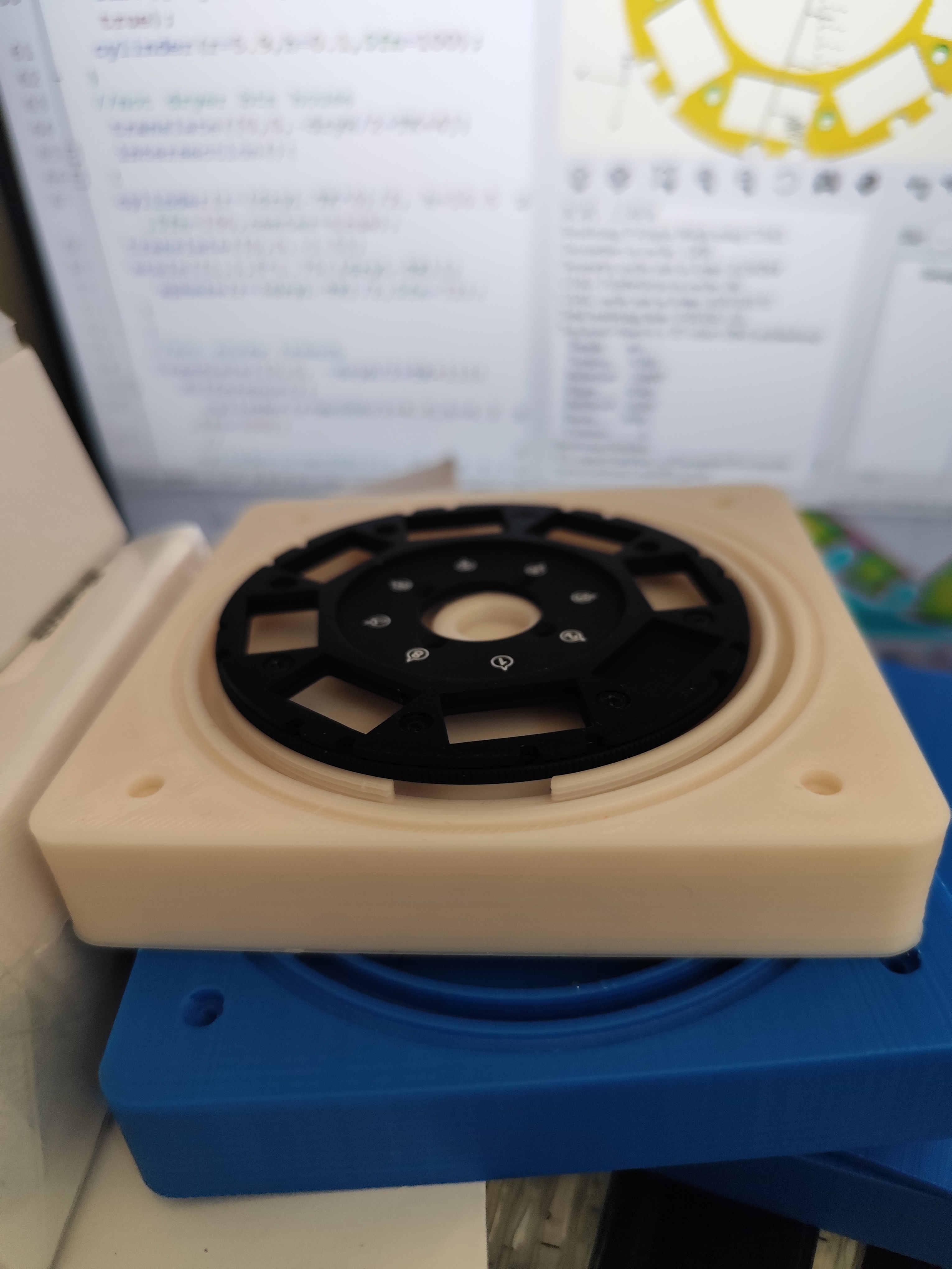 QHY miniCAM8 filter wheel dryer box