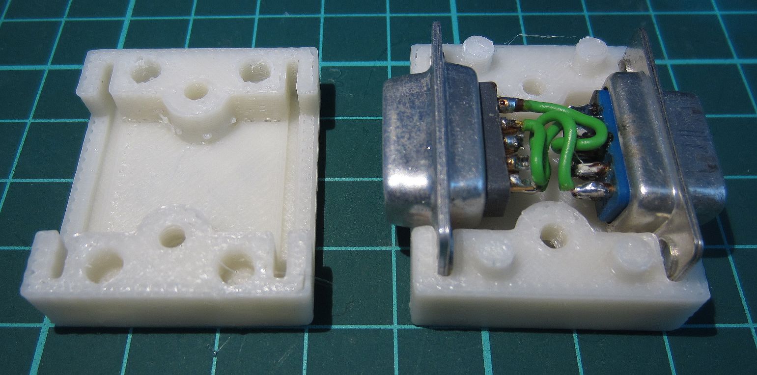 DB9-DB9 adapter case