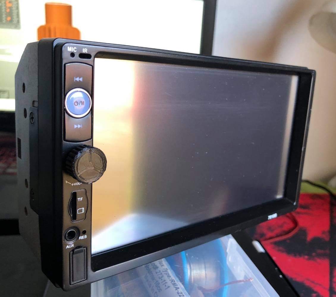 7010B car radio - volume knob