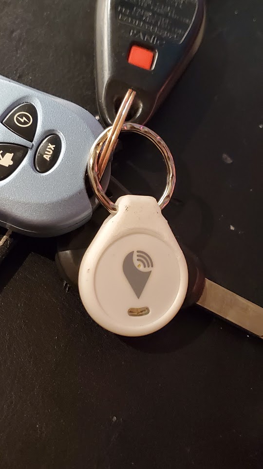 TrackR Pixel case