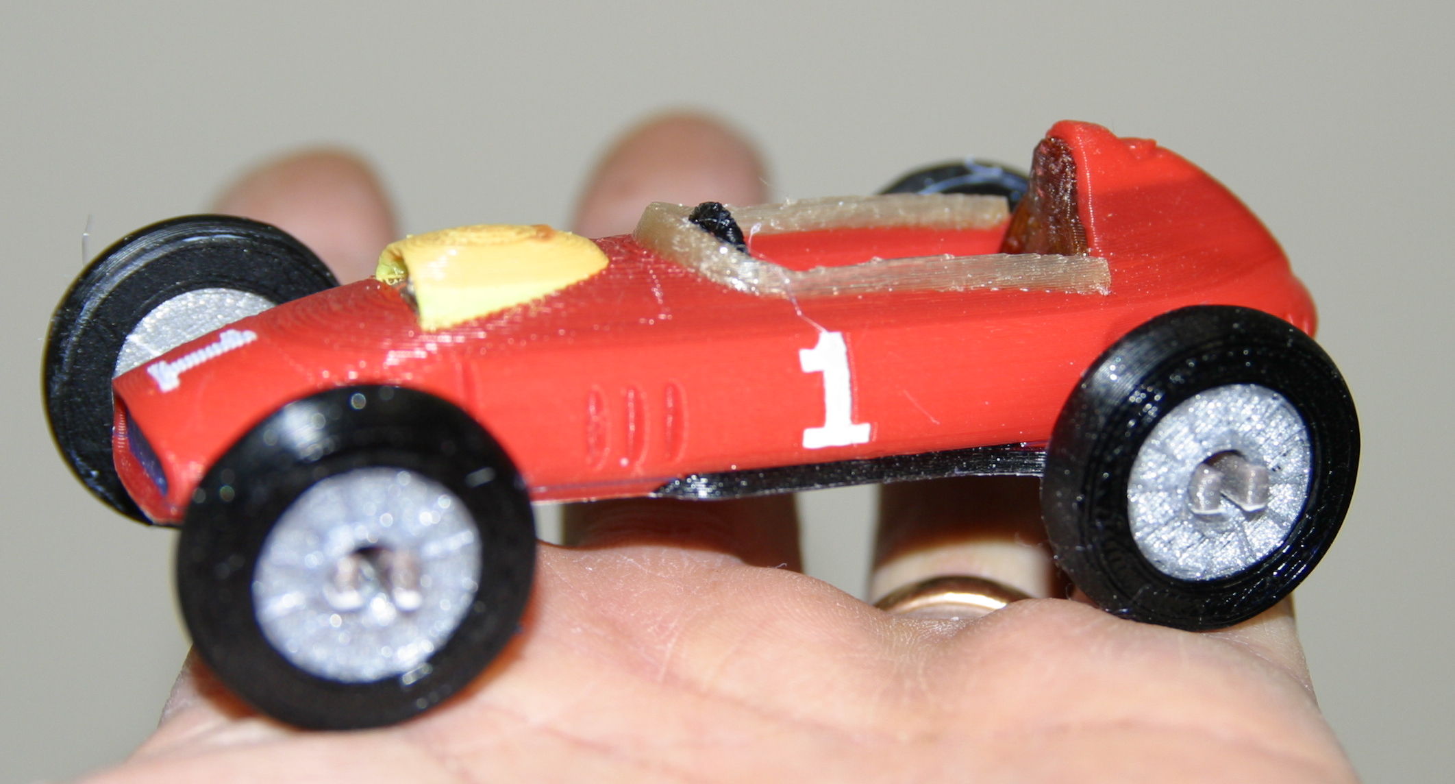 Ferrari 246 F1 with motor, seat and steering wheel (9 colors)