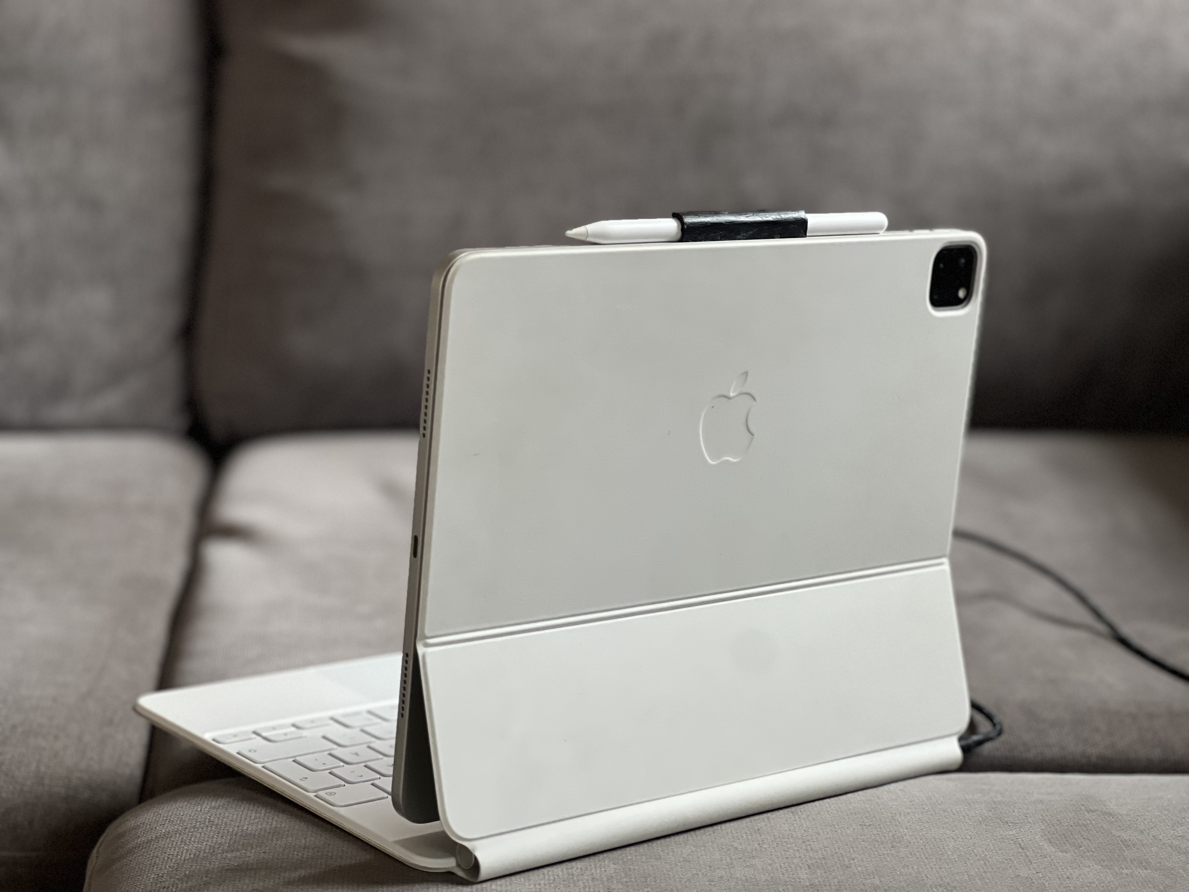 Apple pencil holder