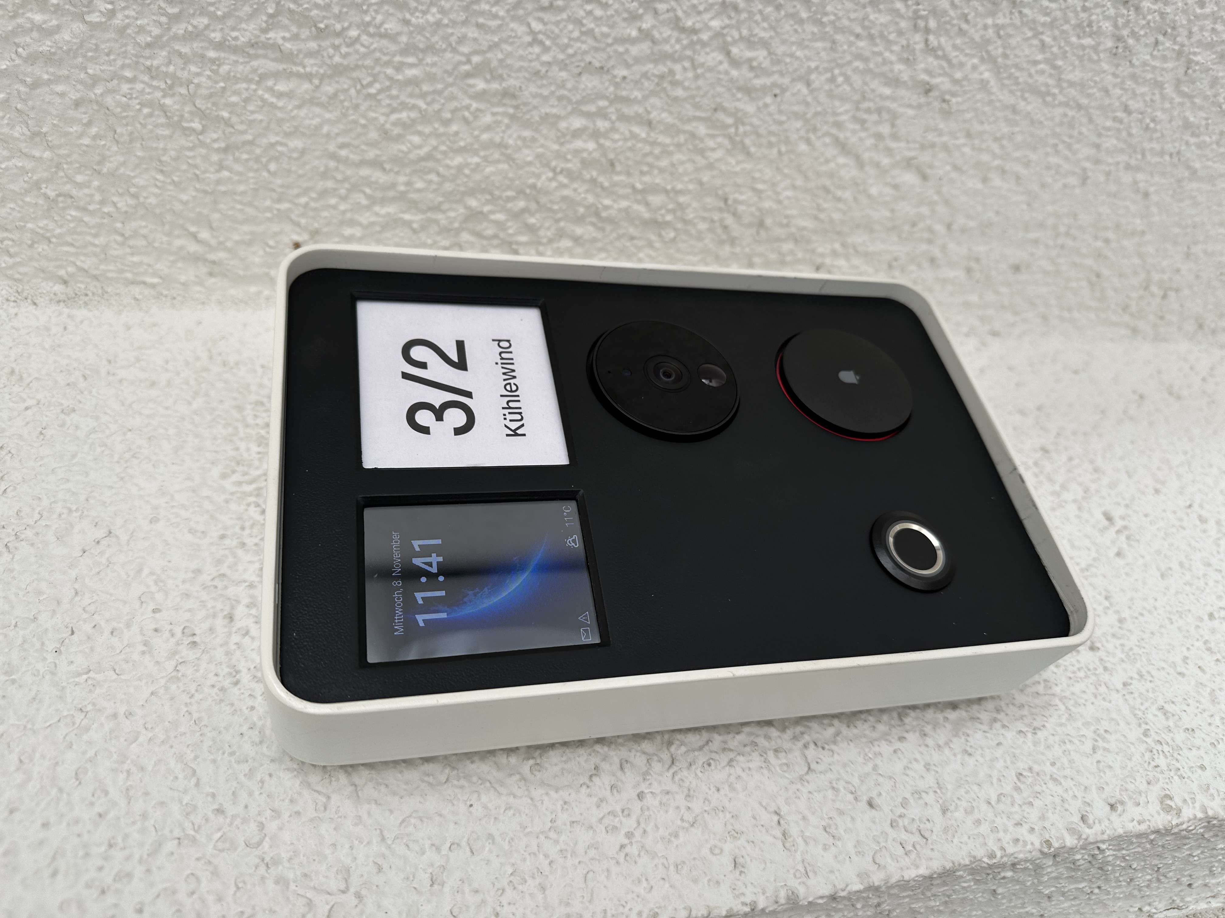 ESPHome-Doorbell using Aqara G4 inside the case enriched with a Grow R503 fingerprint sensor and 2.8 ILI9341 display