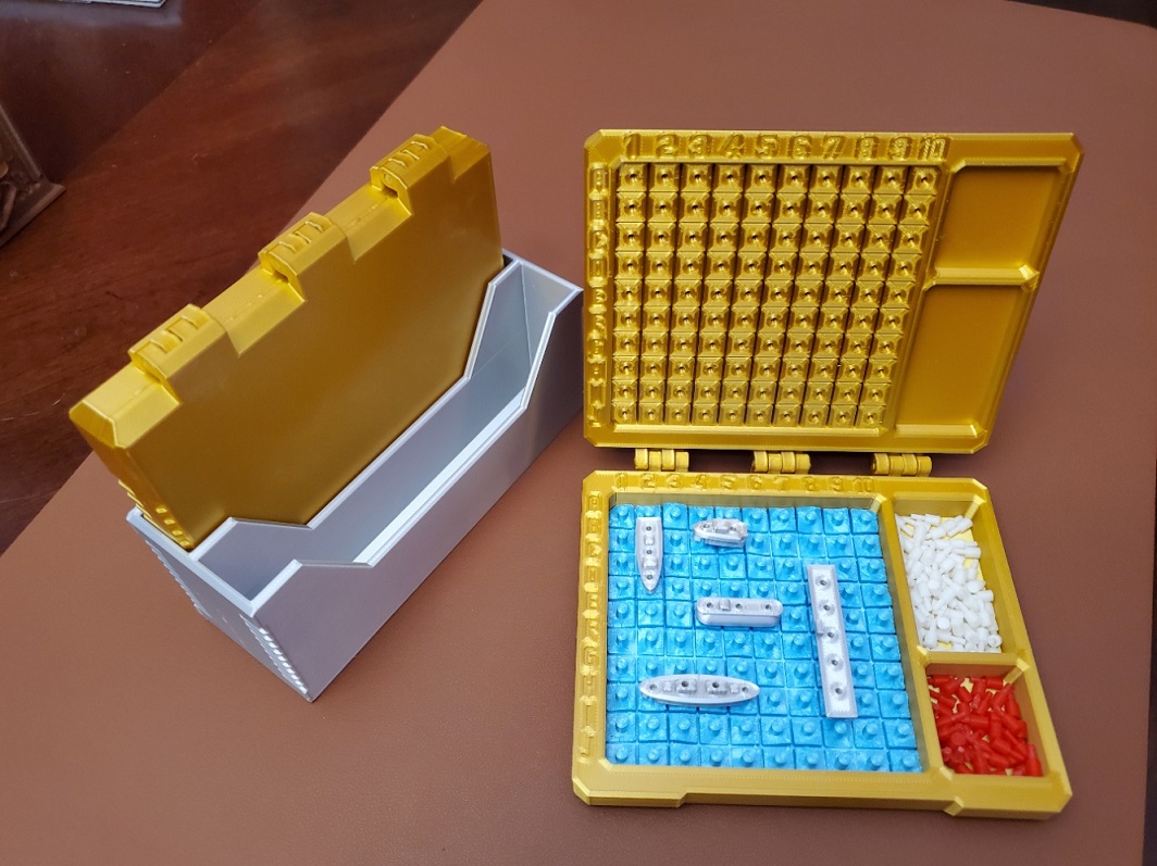Battleship Game with Storage Case: English & Cyrillic