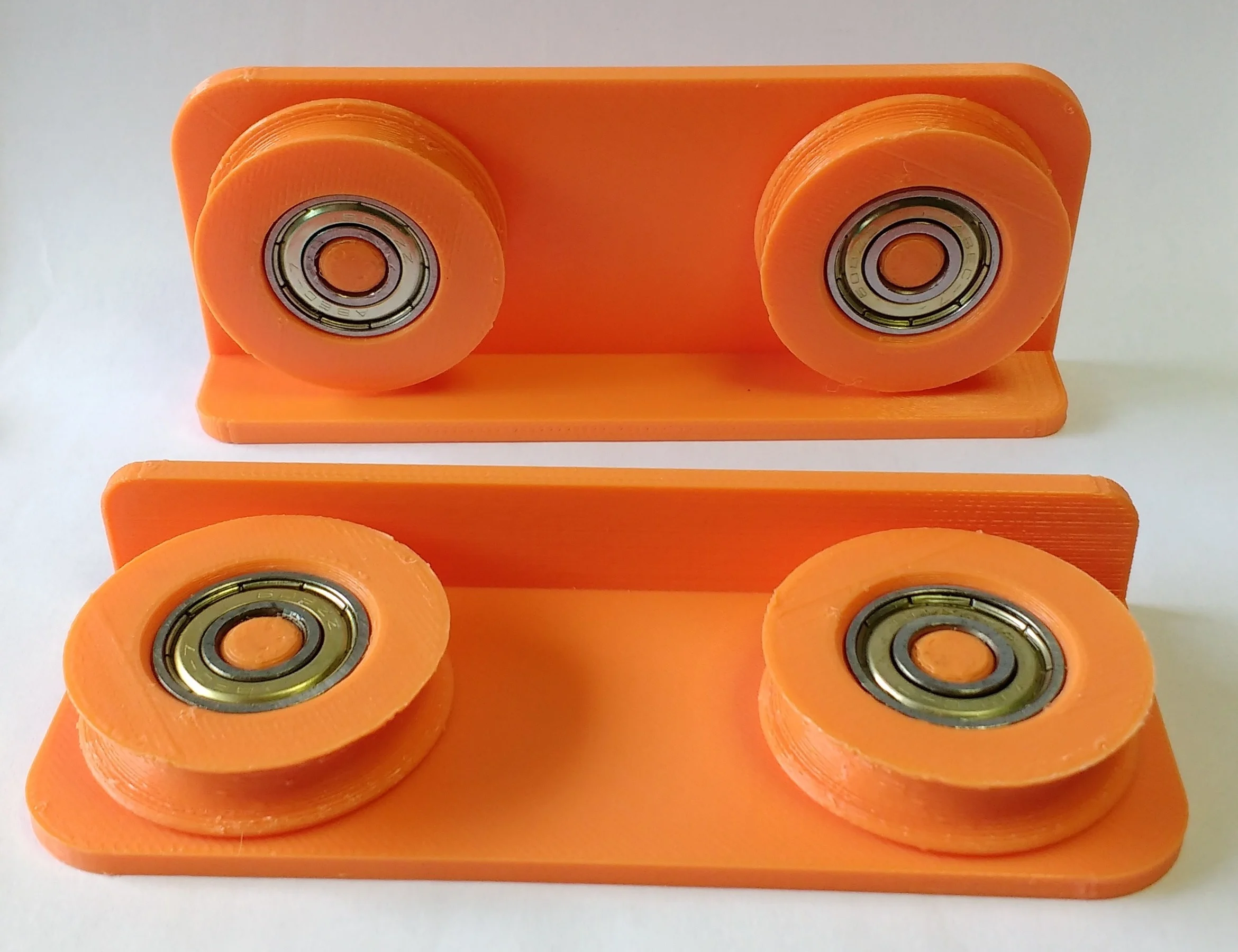 Vertical stand spool holder vitamined with ball bearings (608 or others)
