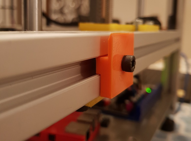 3030 extrusion plexi bracket (plexi holder)