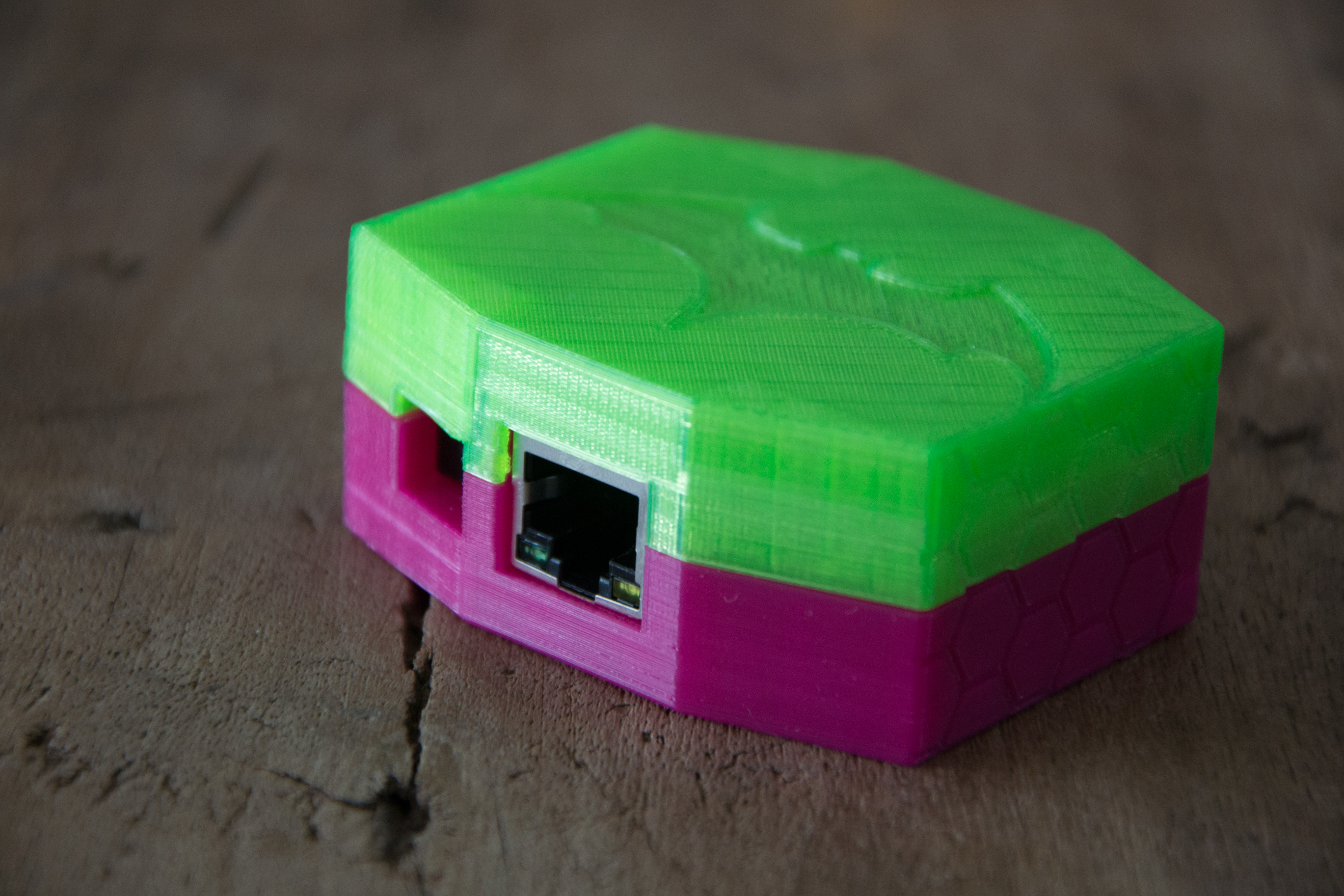 "Arduino RF433 controller via Ethernet" project case with Batman/Joker theme
