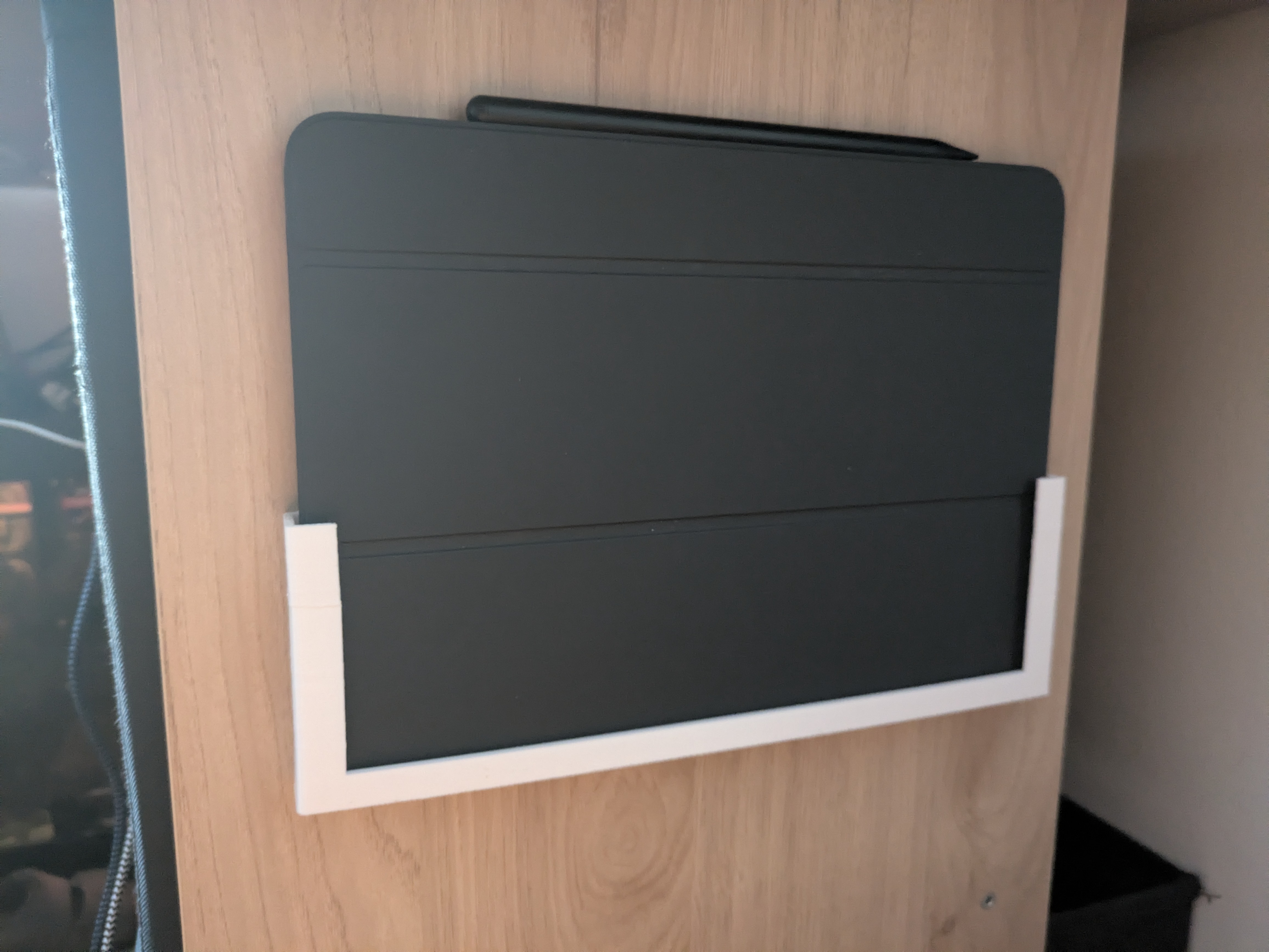 iPad Air 11 - 2025 wall mount