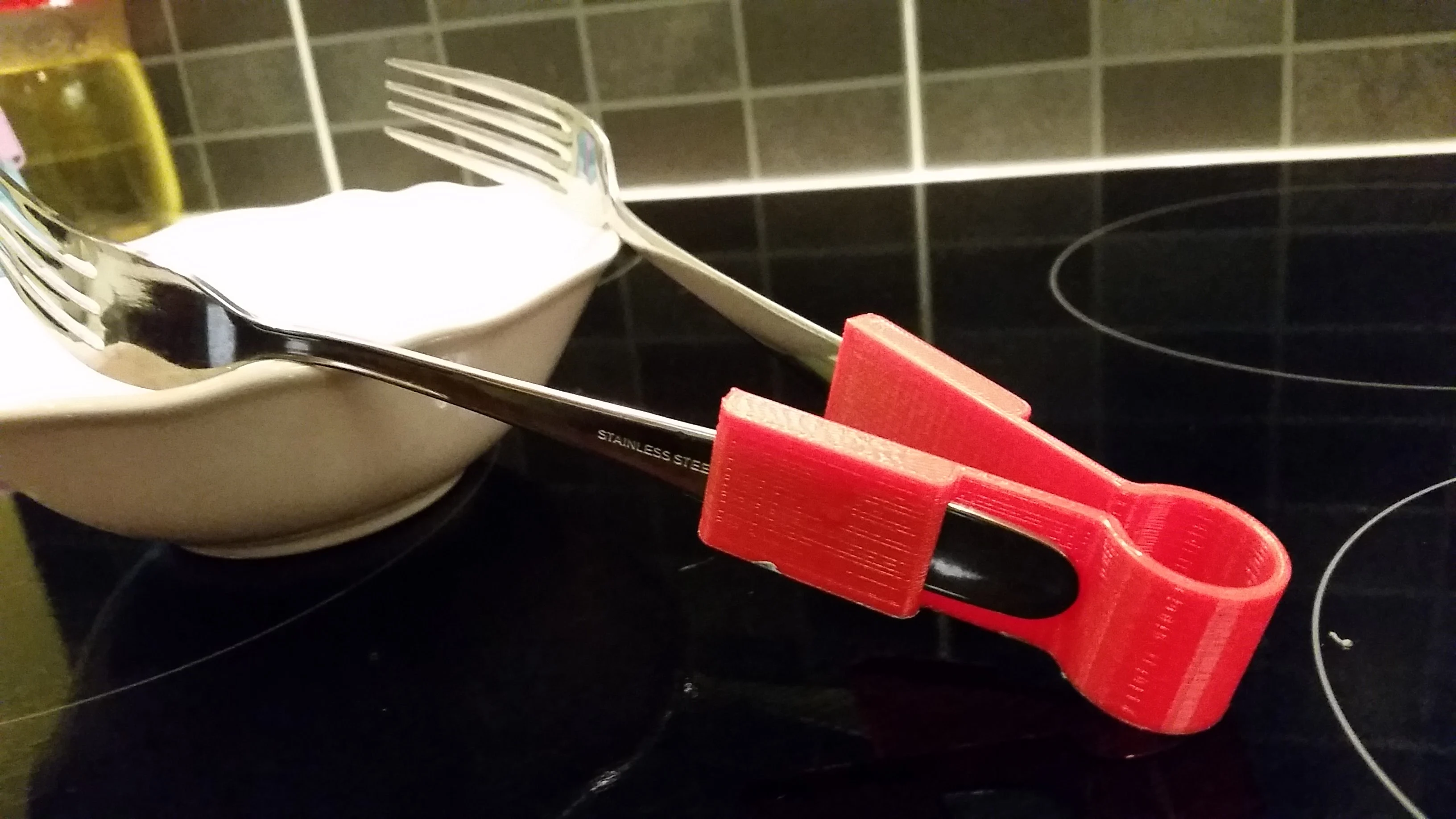 2 Forks become tongs!