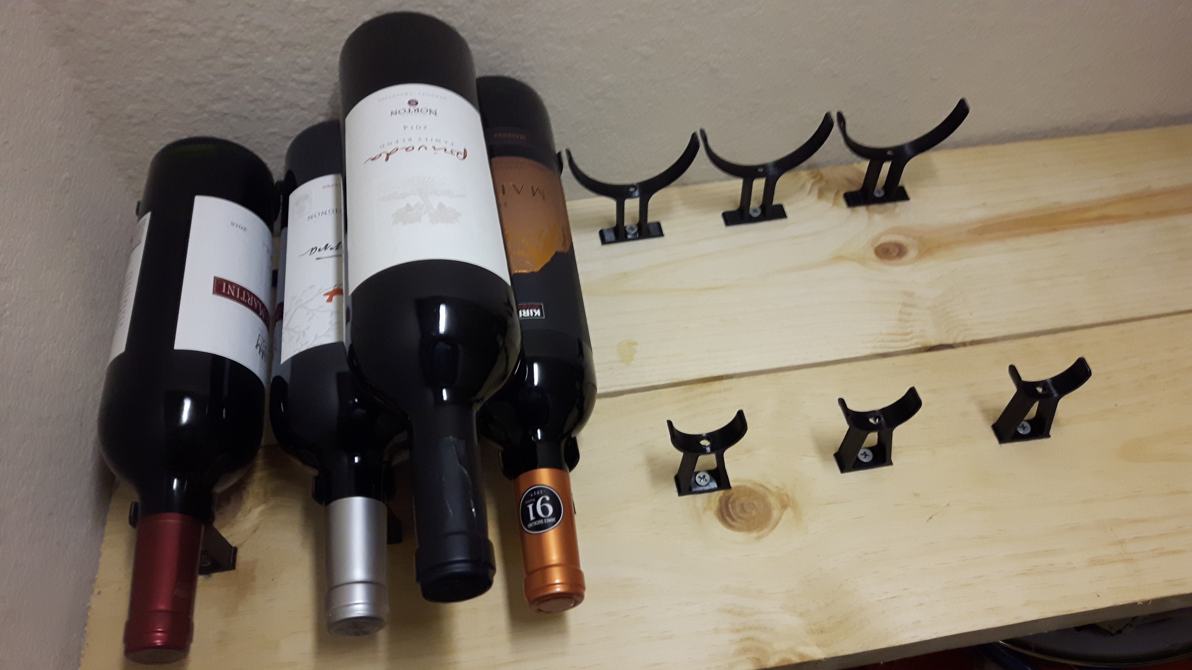 Simple Wine Bed