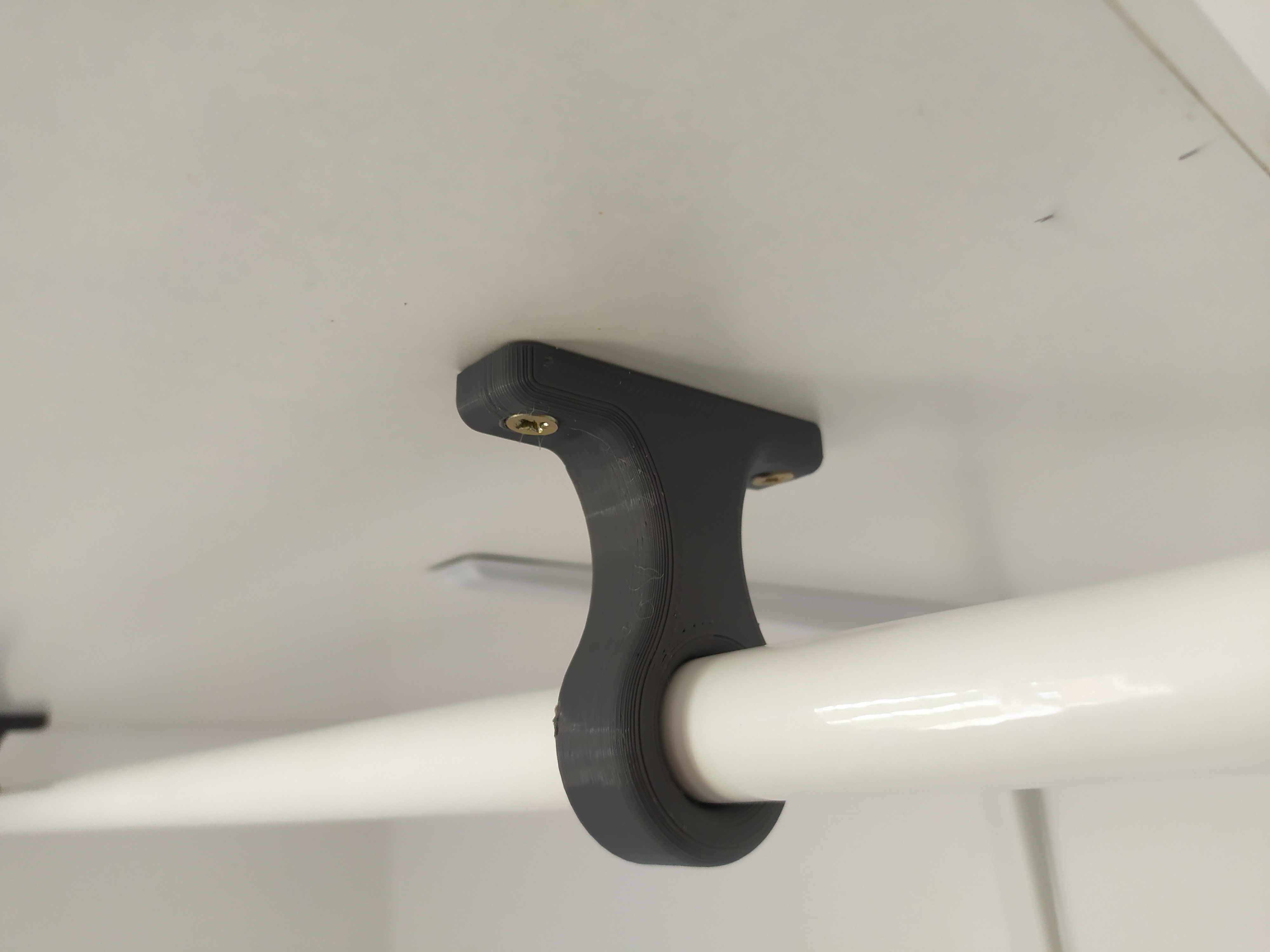 Closet rod support