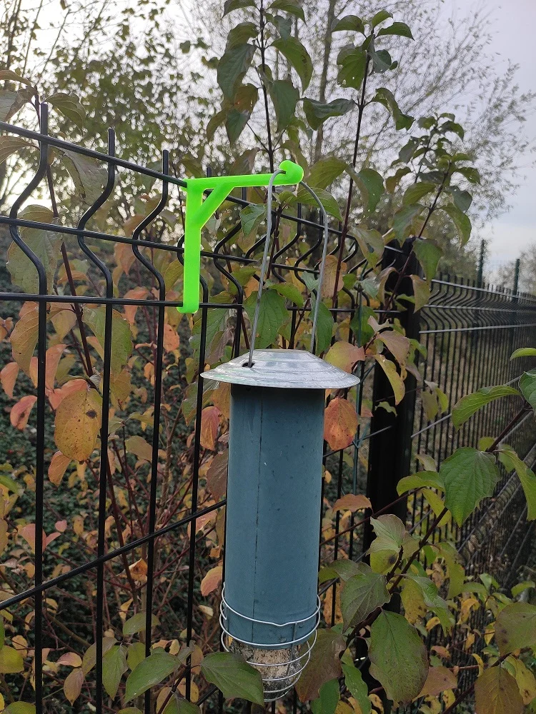 Attache mangeoire à oiseaux
