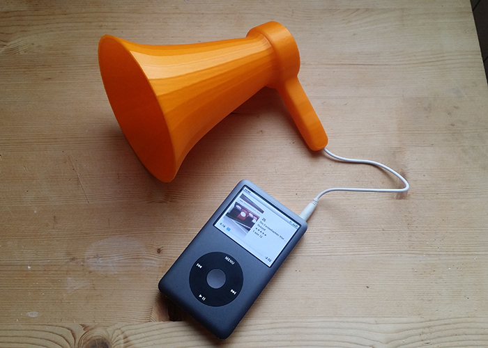 Megaphone-Loudspeaker for Audio-Players
