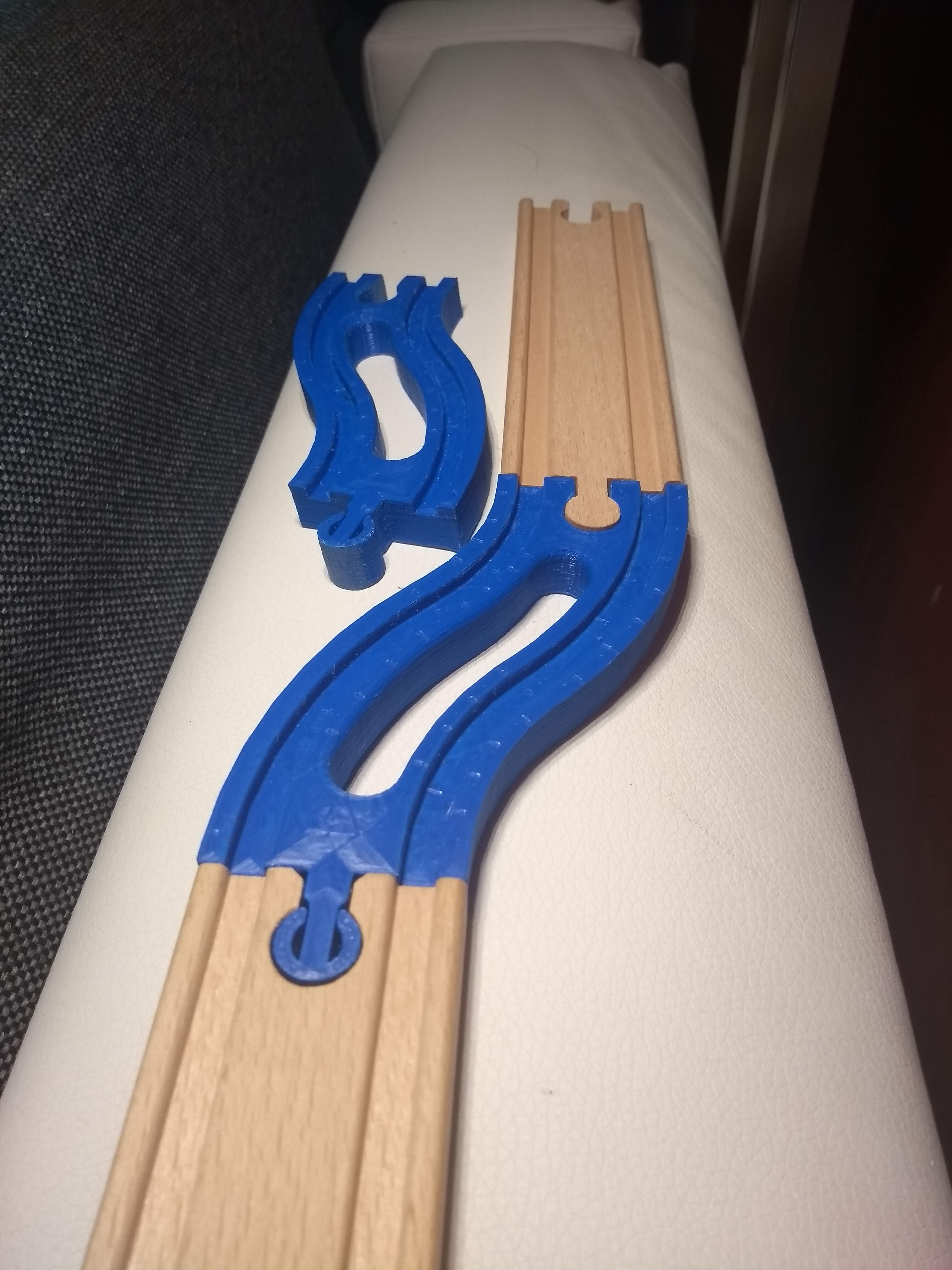 S type / avoiding track Playtive - Wooden train