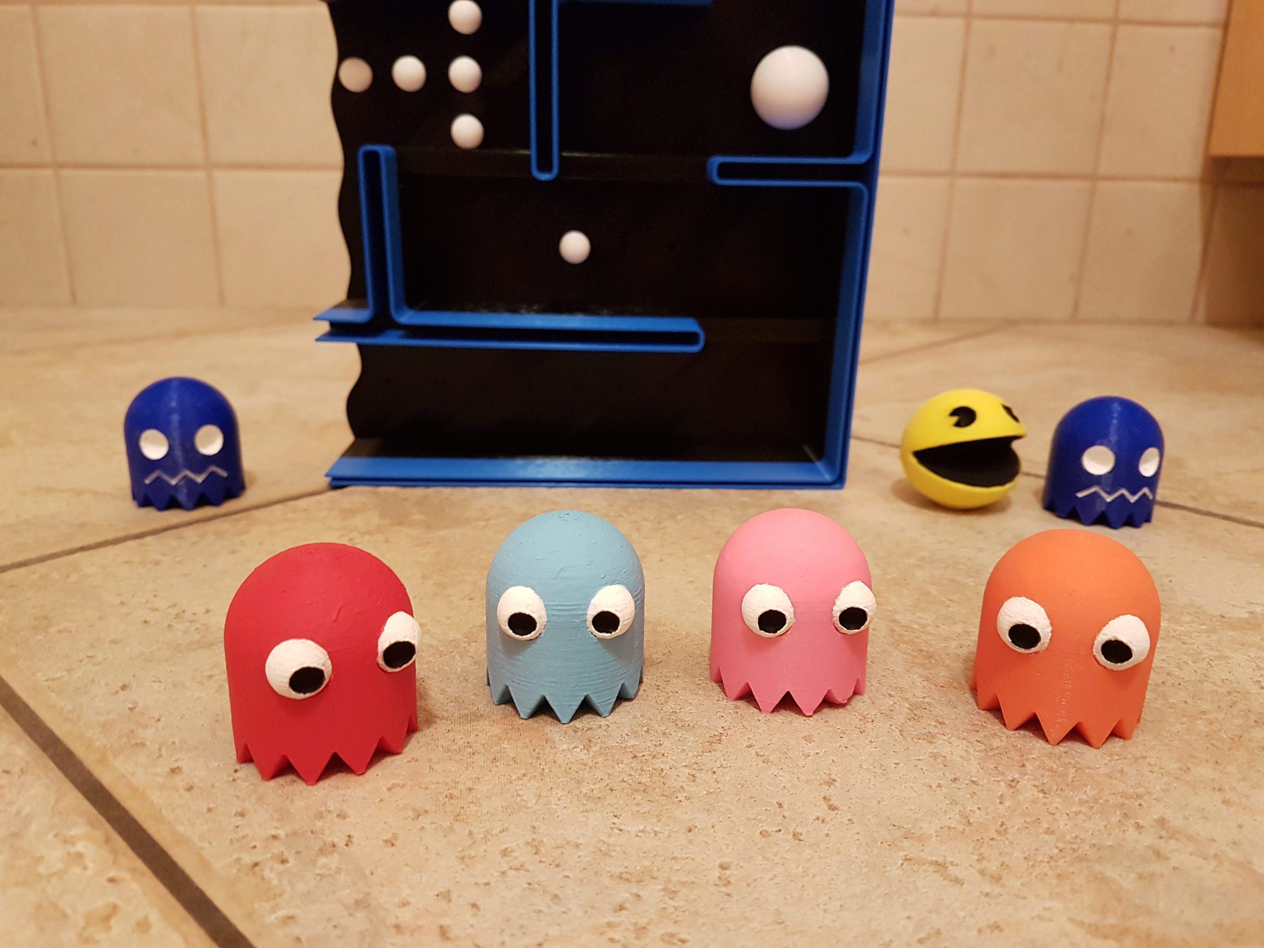Pac-Man Ghost (multicolor)