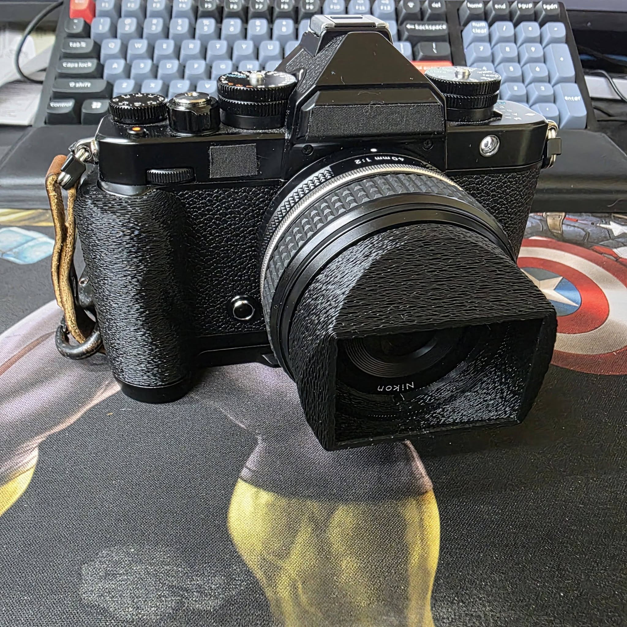 Square Lens Hood for the Nikon Z 40mm f2 SE lens with cap