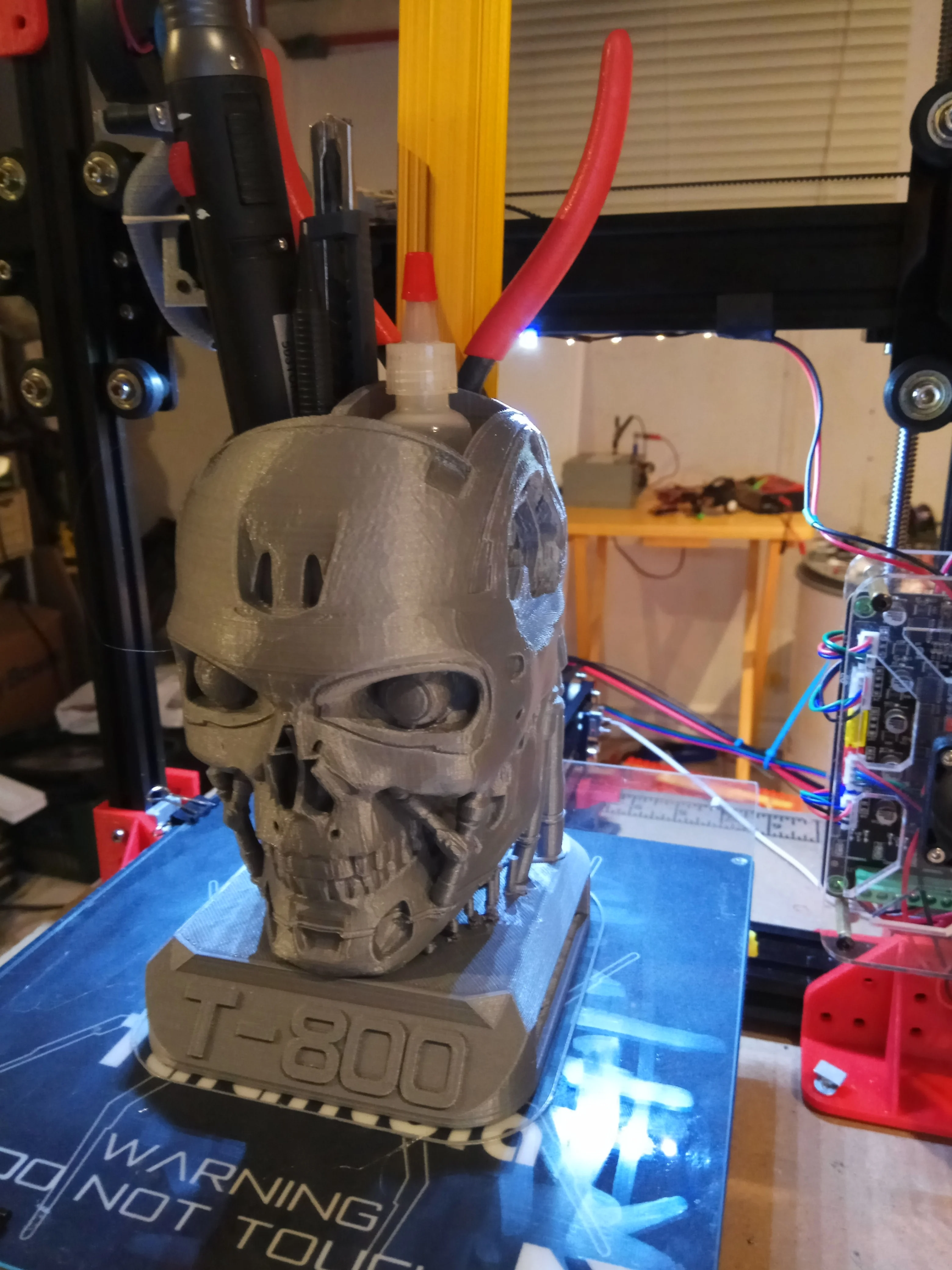 My version of T800 Smooth Terminator Pen Holder