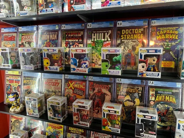 Graded Comic Book Stand with Optional Funko Pop Spacer