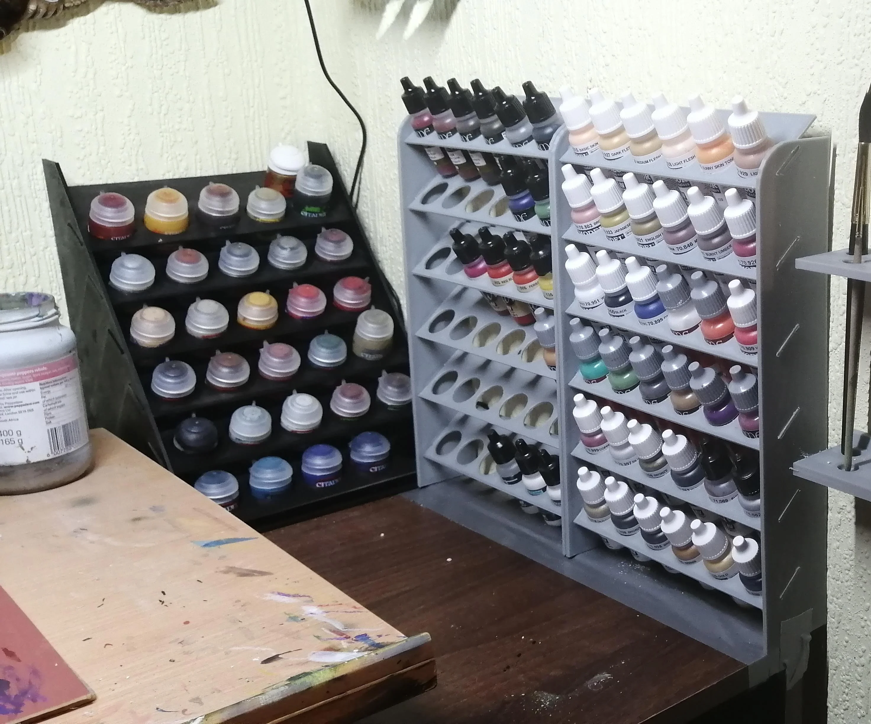 Vallejo and Citadel Paint Racks