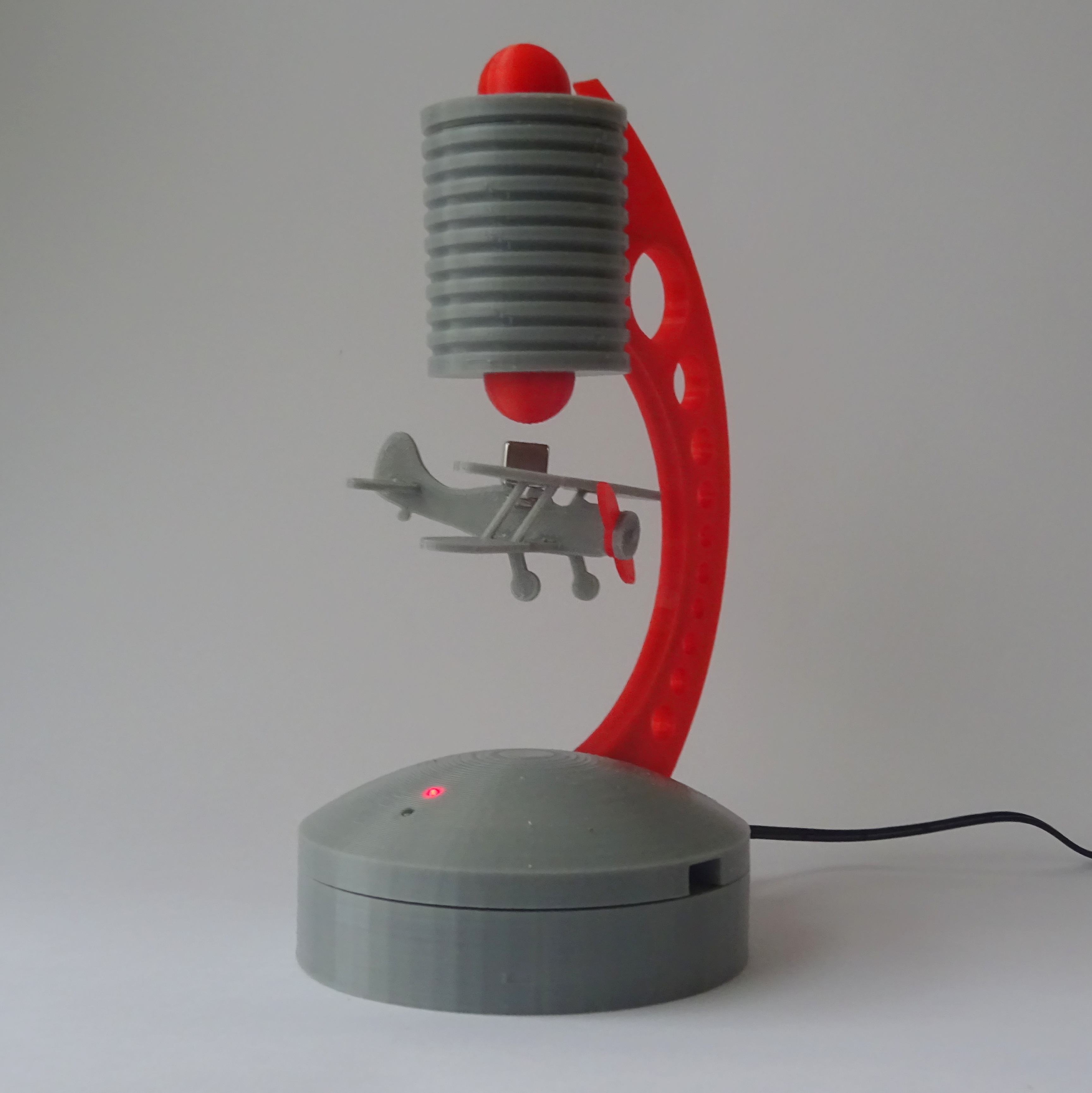 Levitating biplane for Levitator
