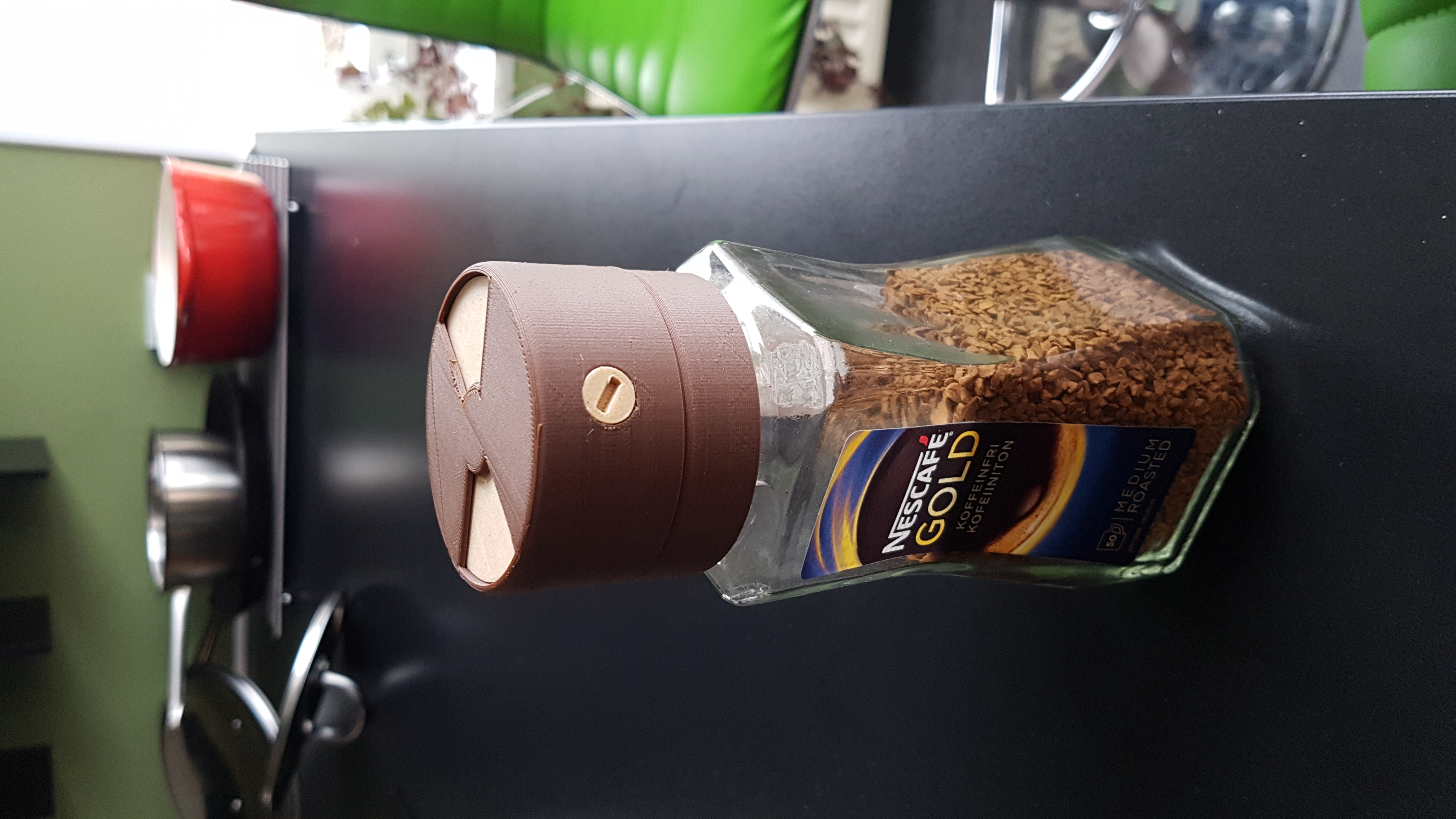 Nescafe Dispenser for 2017/18 glass bottle