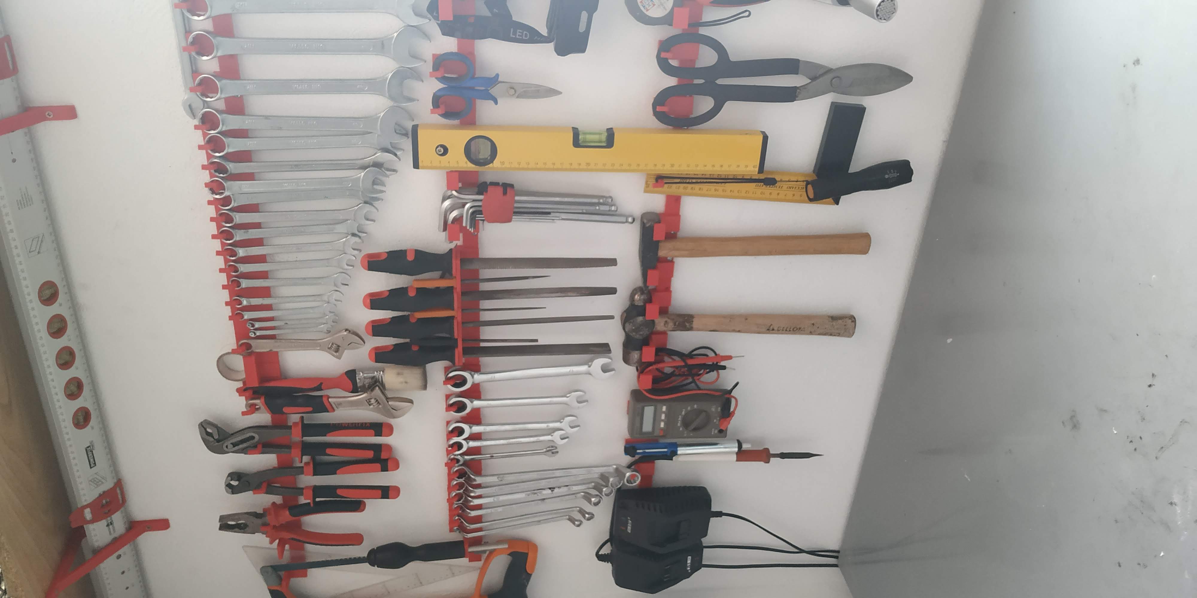 Tool System -Banco de Trabajo - Ivan Miranda's French cleat system