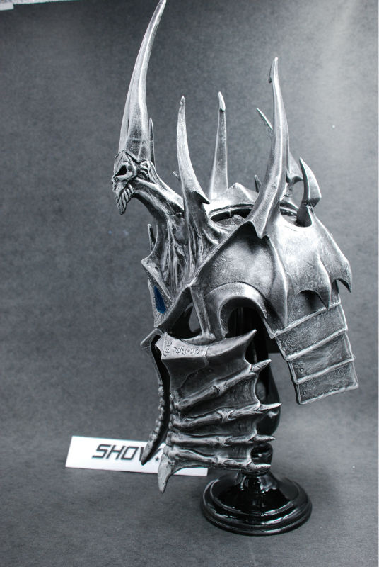 Splited arthas helmet for easy print