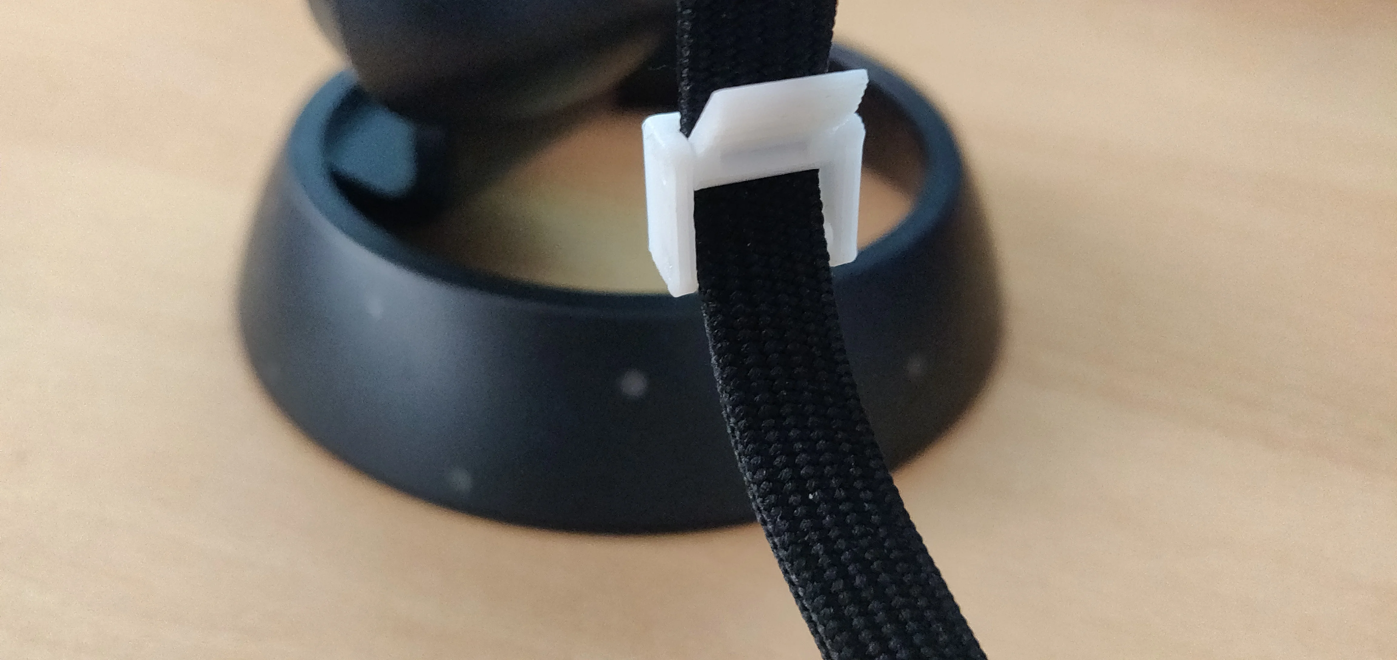 Windows Mixed Reality Wrist Strap Clasp (improved)