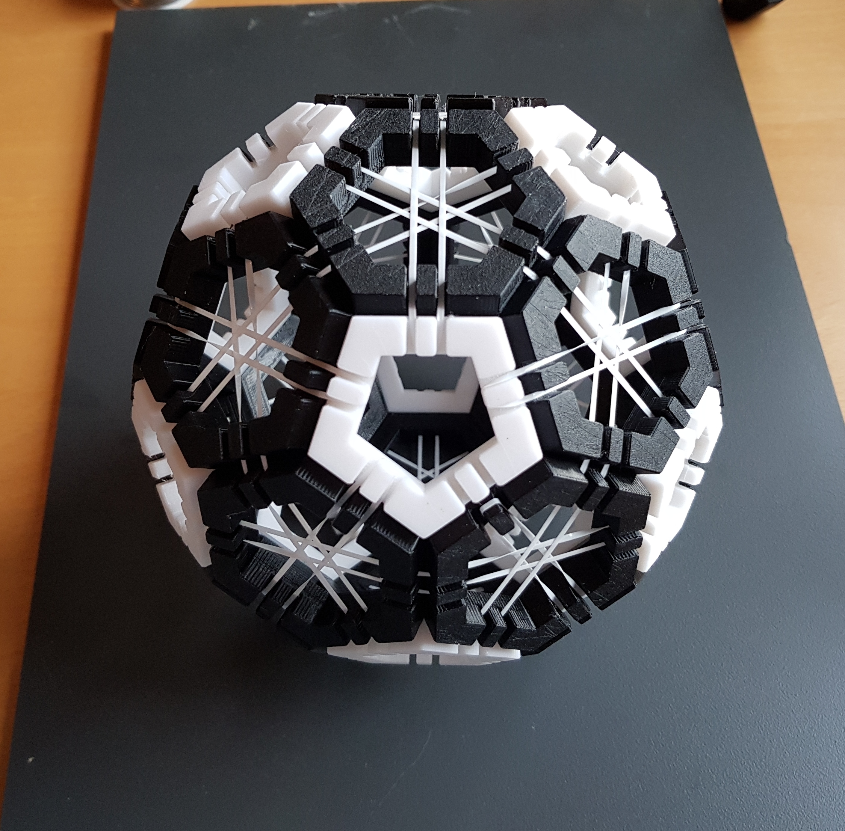 Geodesic Sphere Puzzle